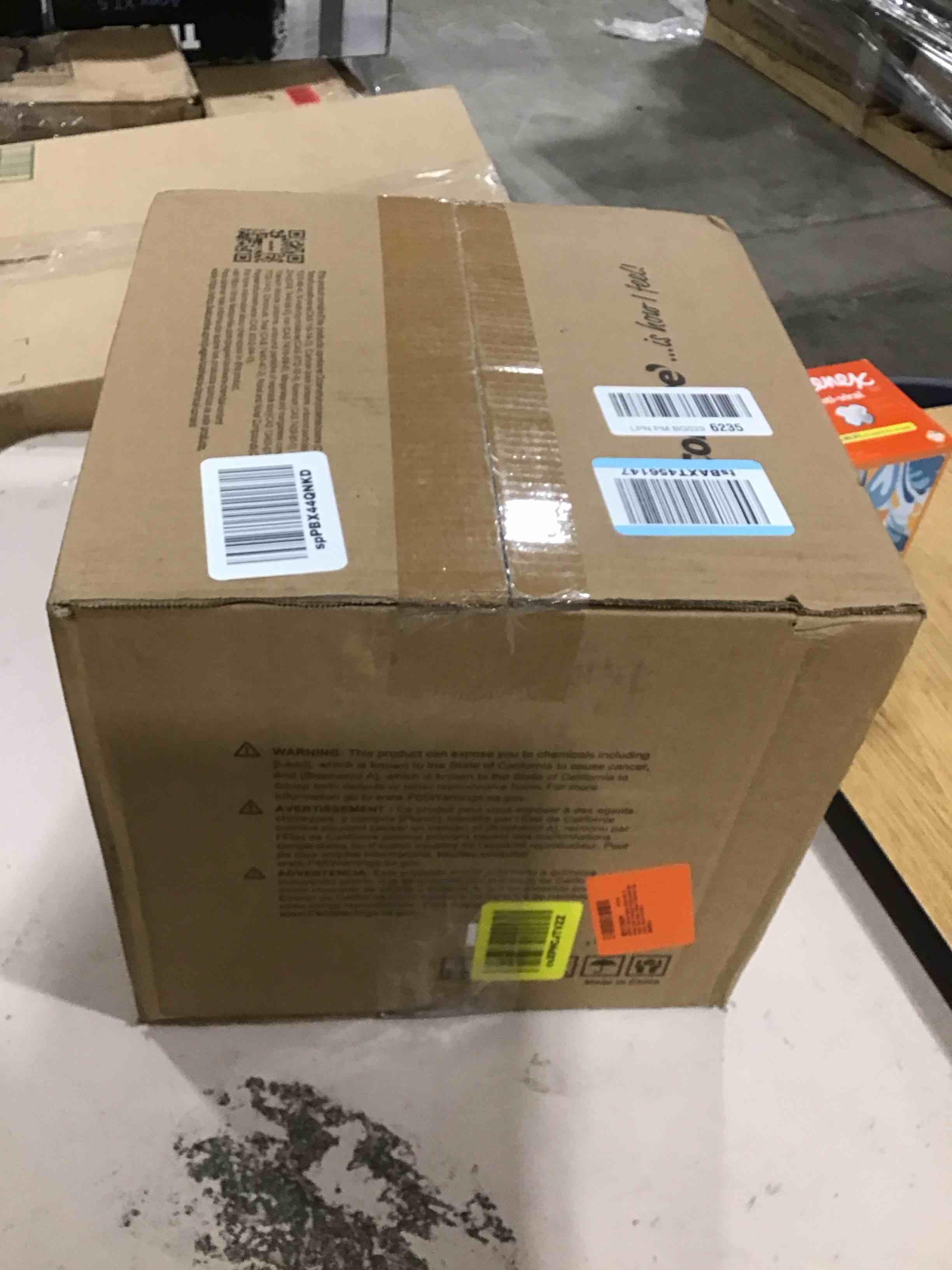 https://s3.amazonaws.com/lotting-images-prod/bidfta/YEL6846064_1728906677177.jpeg