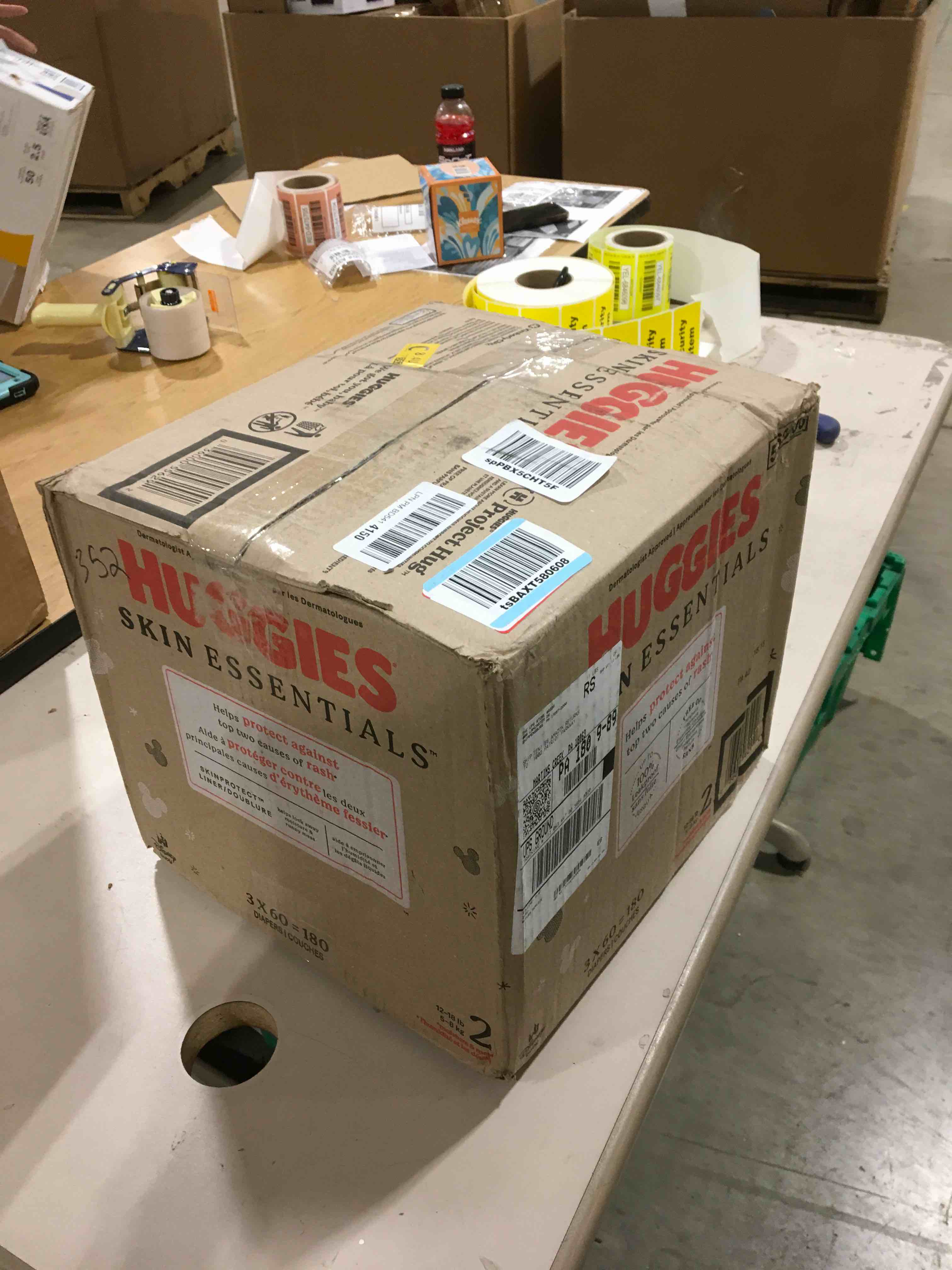 https://s3.amazonaws.com/lotting-images-prod/bidfta/YEL6846092_1728912957776.jpeg
