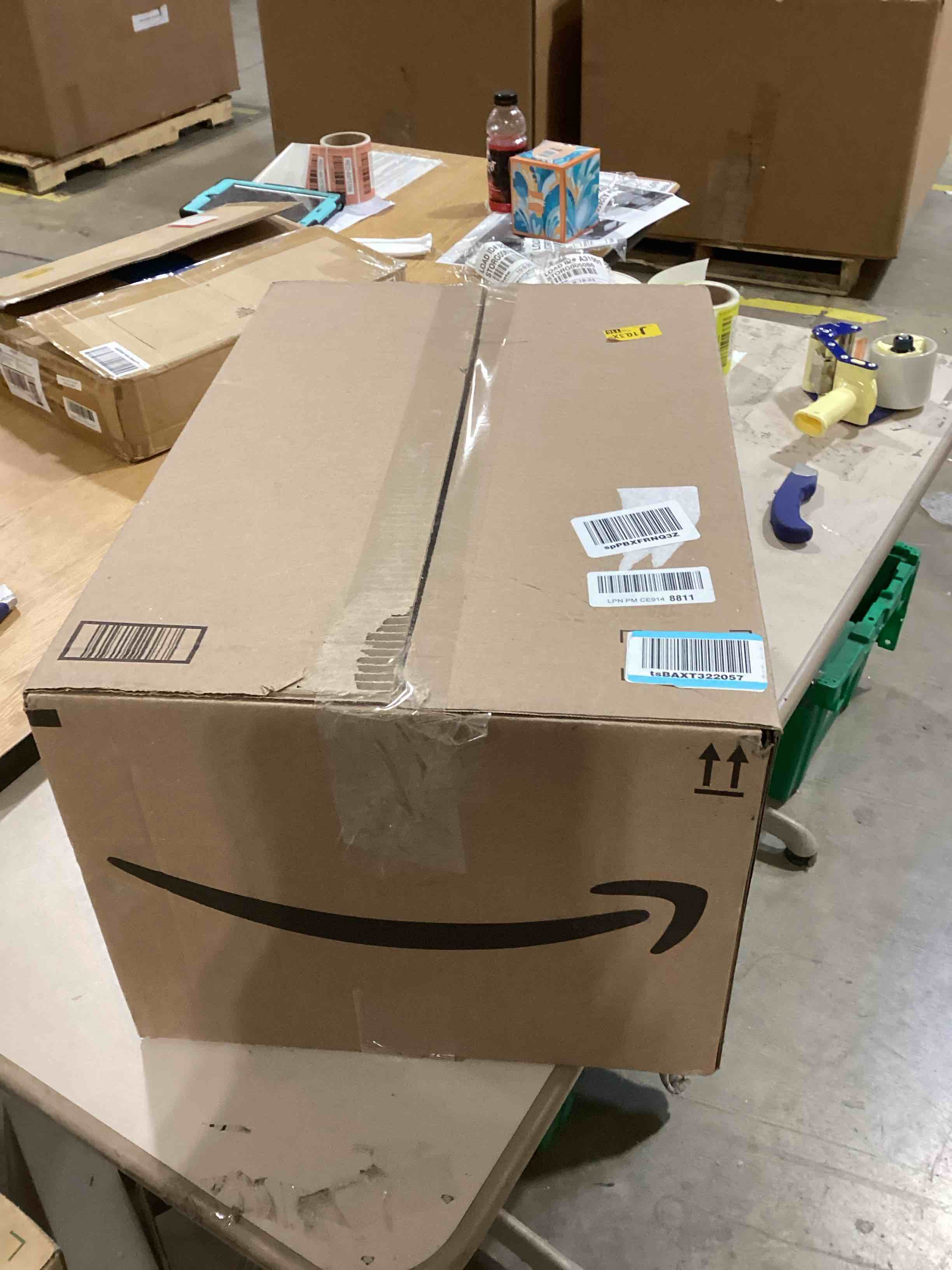 https://s3.amazonaws.com/lotting-images-prod/bidfta/YEL6846166_1728931602935.jpeg