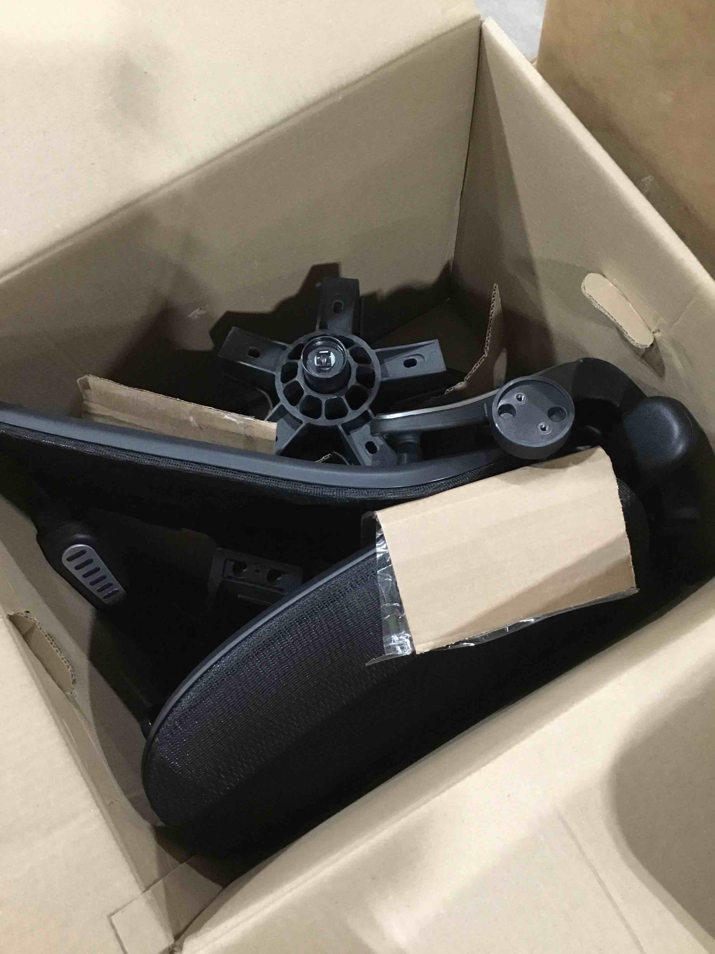 https://s3.amazonaws.com/lotting-images-prod/bidfta/YEL6846192_1728991141054.jpeg