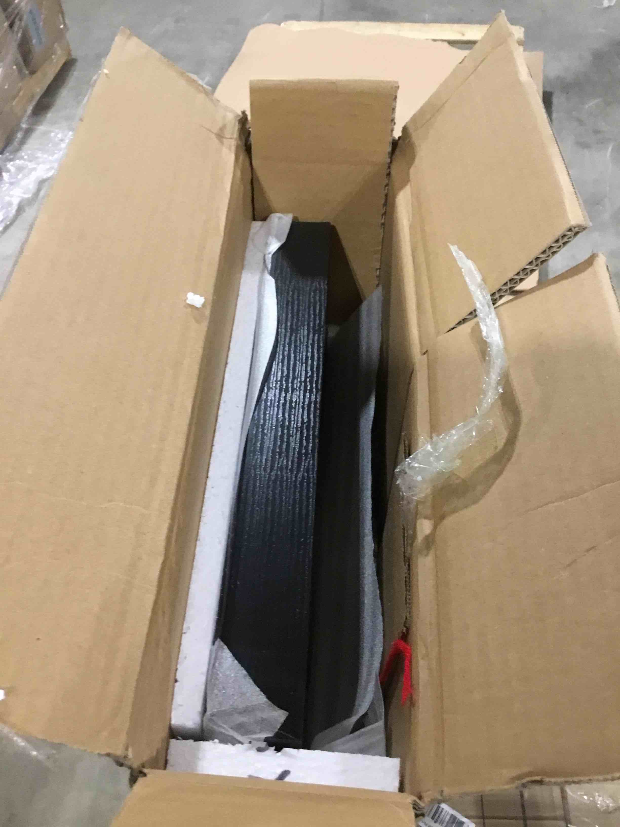 https://s3.amazonaws.com/lotting-images-prod/bidfta/YEL6846202_1728993028921.jpeg