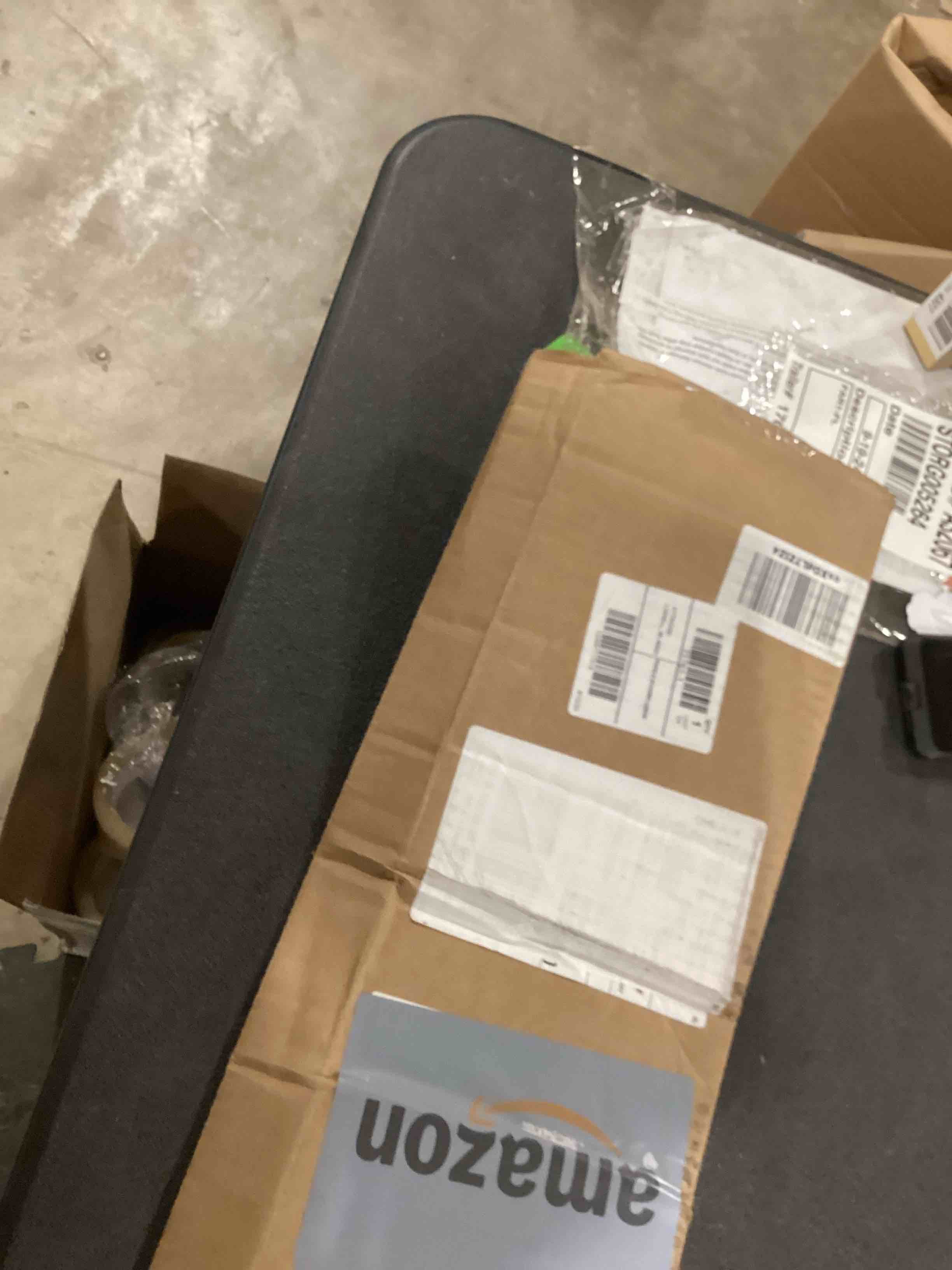 https://s3.amazonaws.com/lotting-images-prod/bidfta/YEL6846508_1728311262878.jpeg