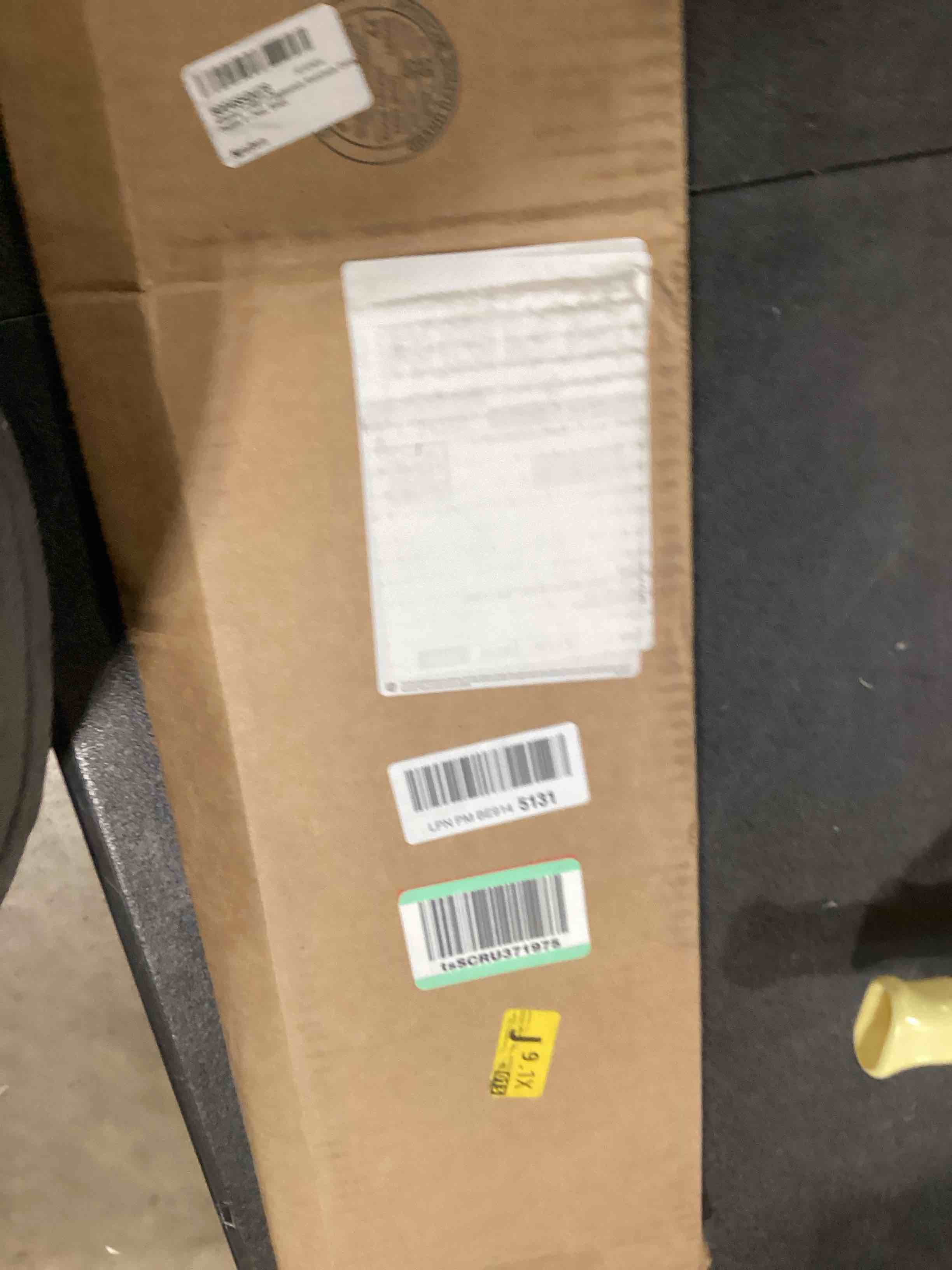 https://s3.amazonaws.com/lotting-images-prod/bidfta/YEL6846508_1728311264197.jpeg