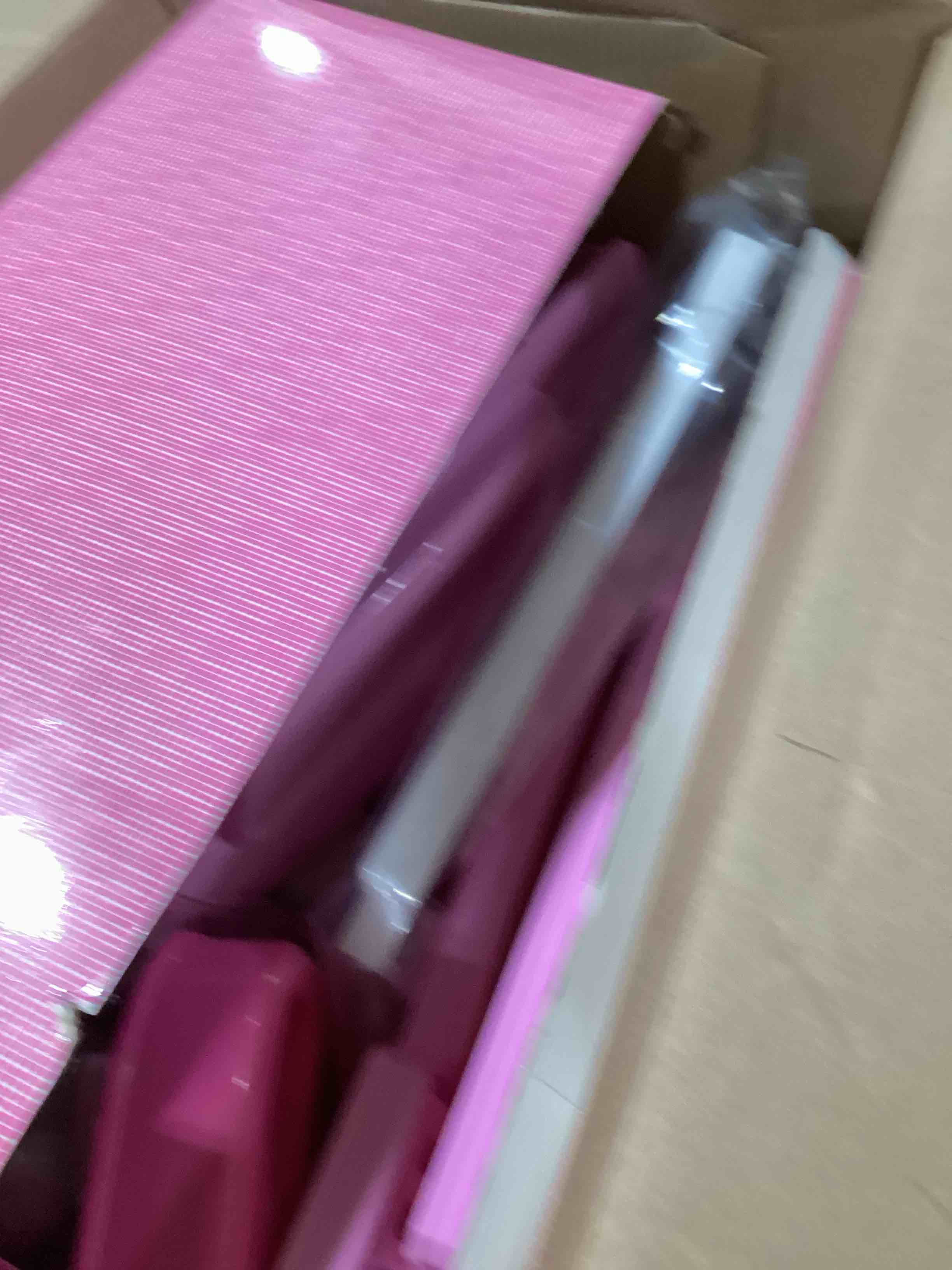 https://s3.amazonaws.com/lotting-images-prod/bidfta/YEL6846957_1728907100986.jpeg