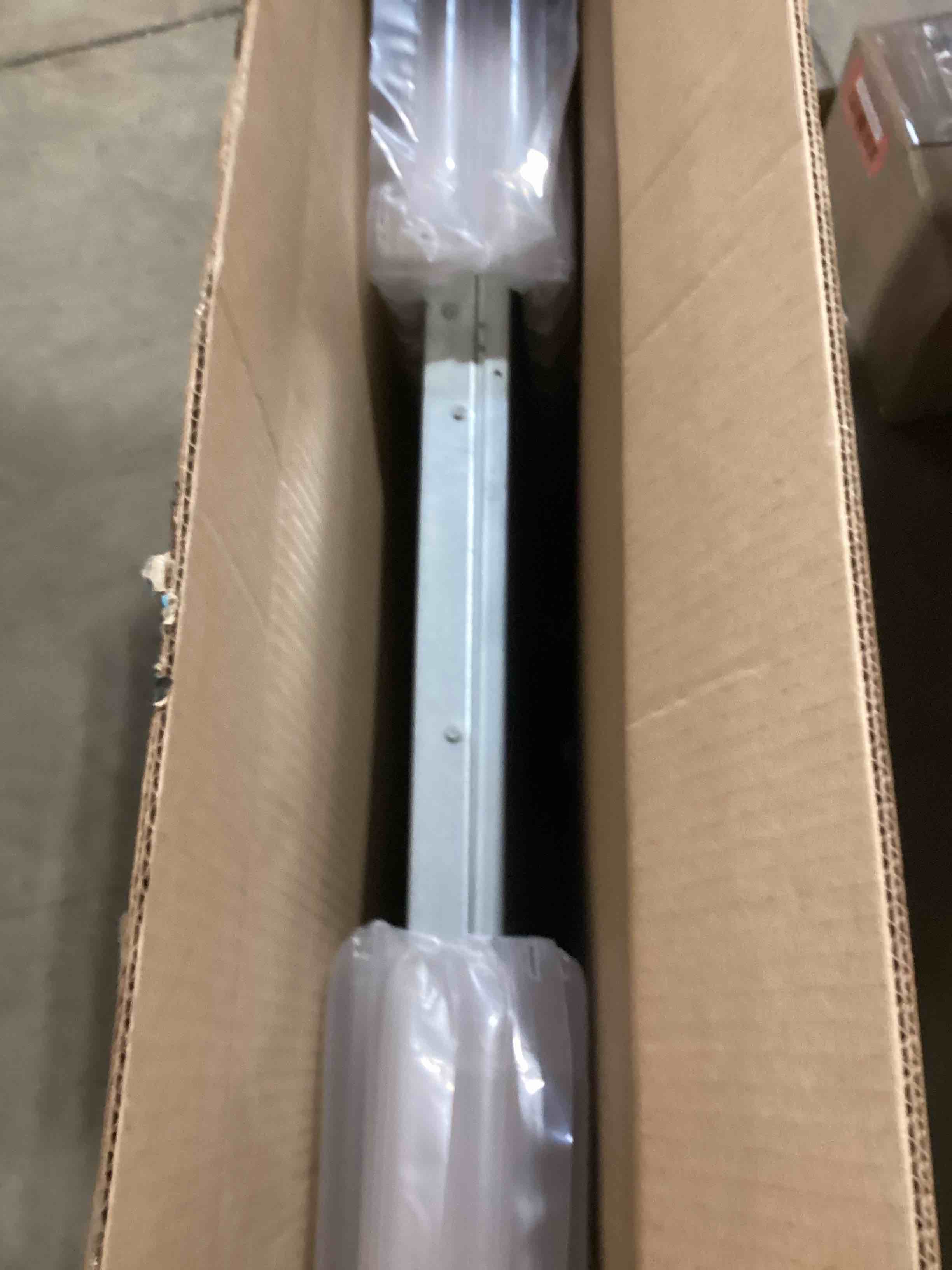 https://s3.amazonaws.com/lotting-images-prod/bidfta/YEL6847657_1729256830987.jpeg