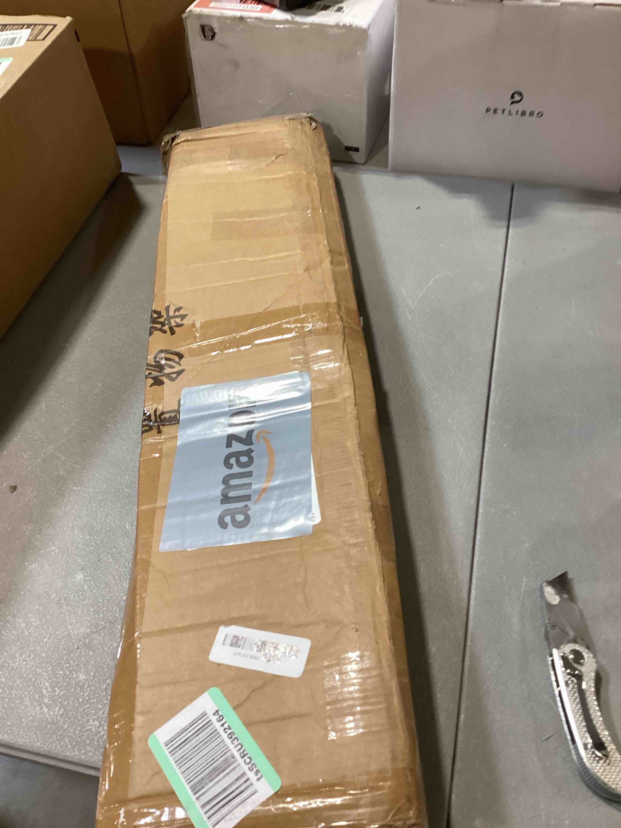 https://s3.amazonaws.com/lotting-images-prod/bidfta/YEL6847755_1729278870155.jpeg
