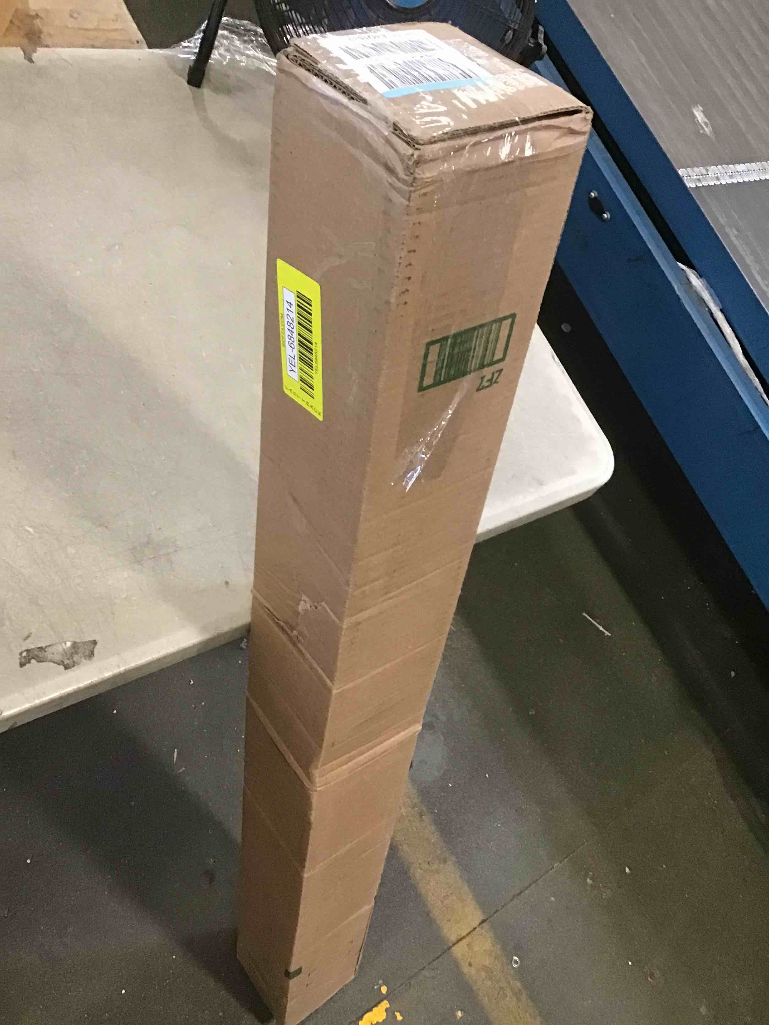 https://s3.amazonaws.com/lotting-images-prod/bidfta/YEL6848214_1721403033016.jpeg