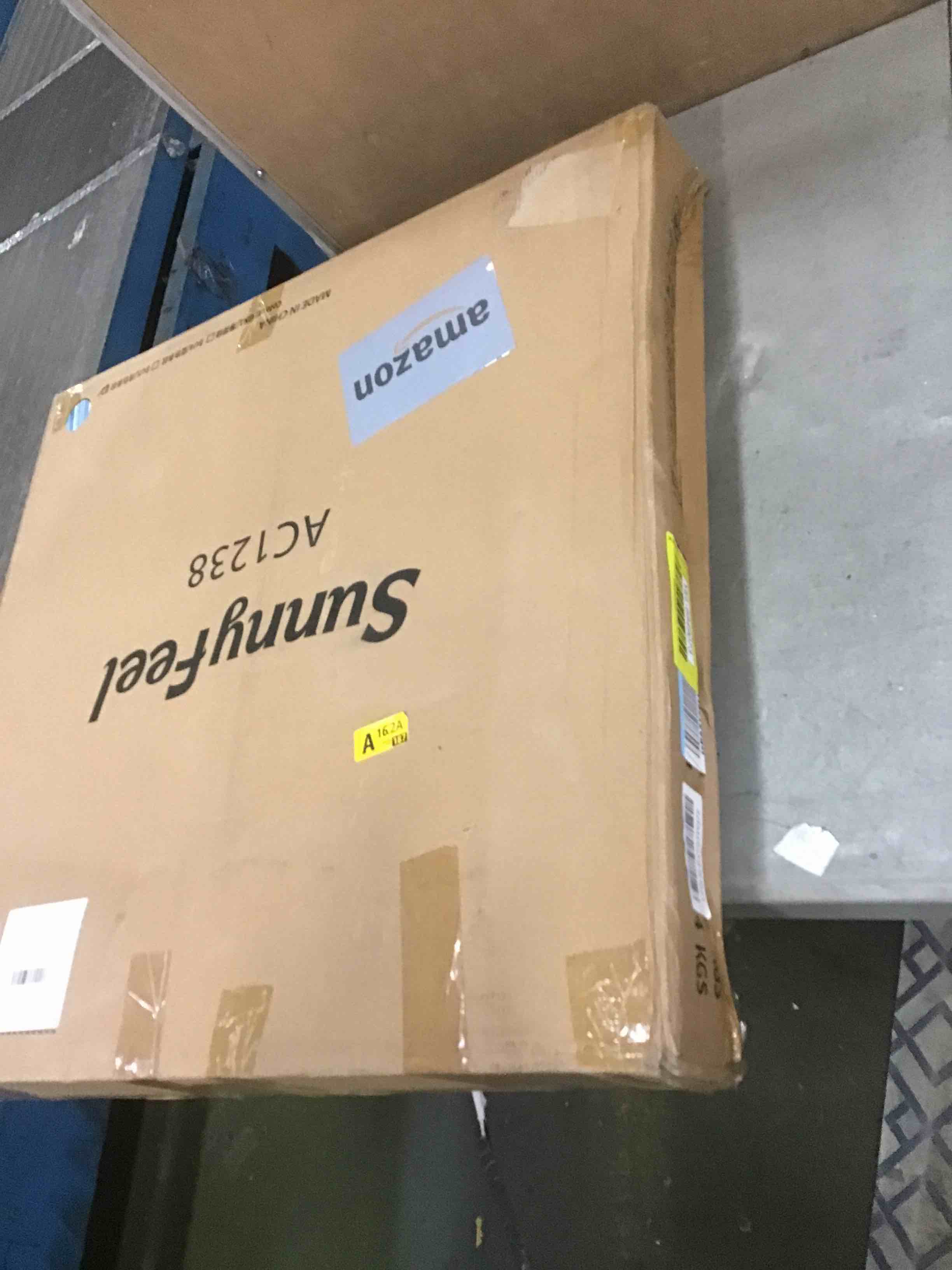 https://s3.amazonaws.com/lotting-images-prod/bidfta/YEL6849073_1721824204236.jpeg