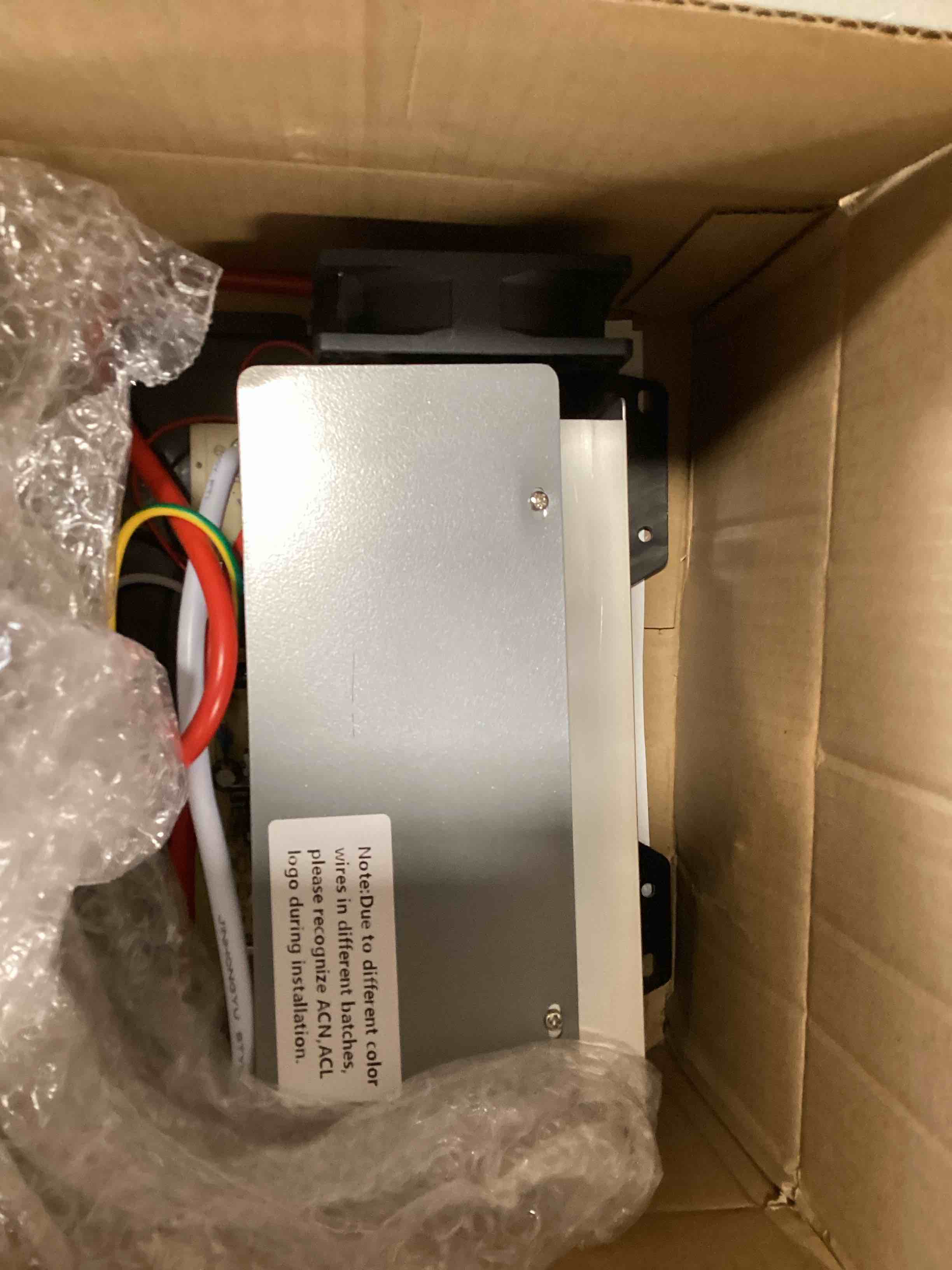 https://s3.amazonaws.com/lotting-images-prod/bidfta/YEL6849529_1721306285433.jpeg