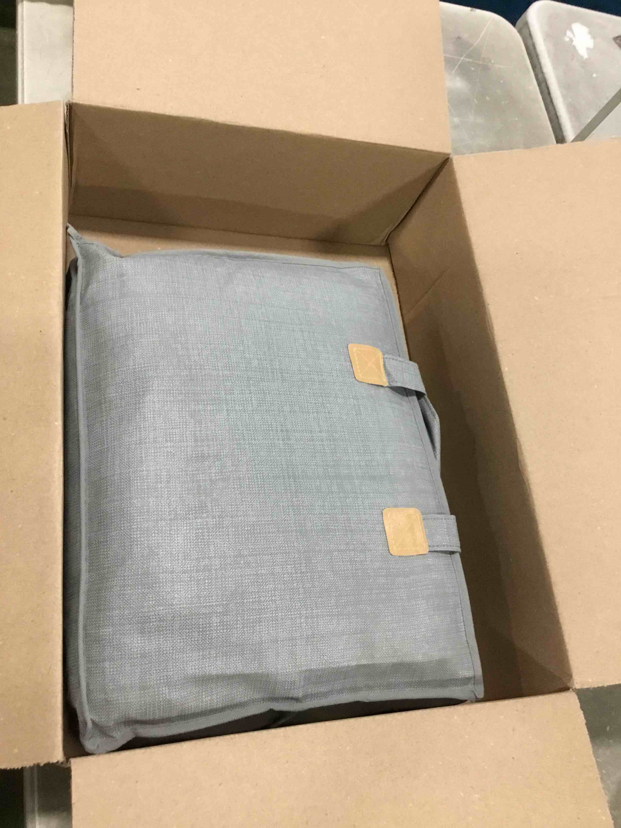 https://s3.amazonaws.com/lotting-images-prod/bidfta/YEL6851199_1721275999591.jpeg