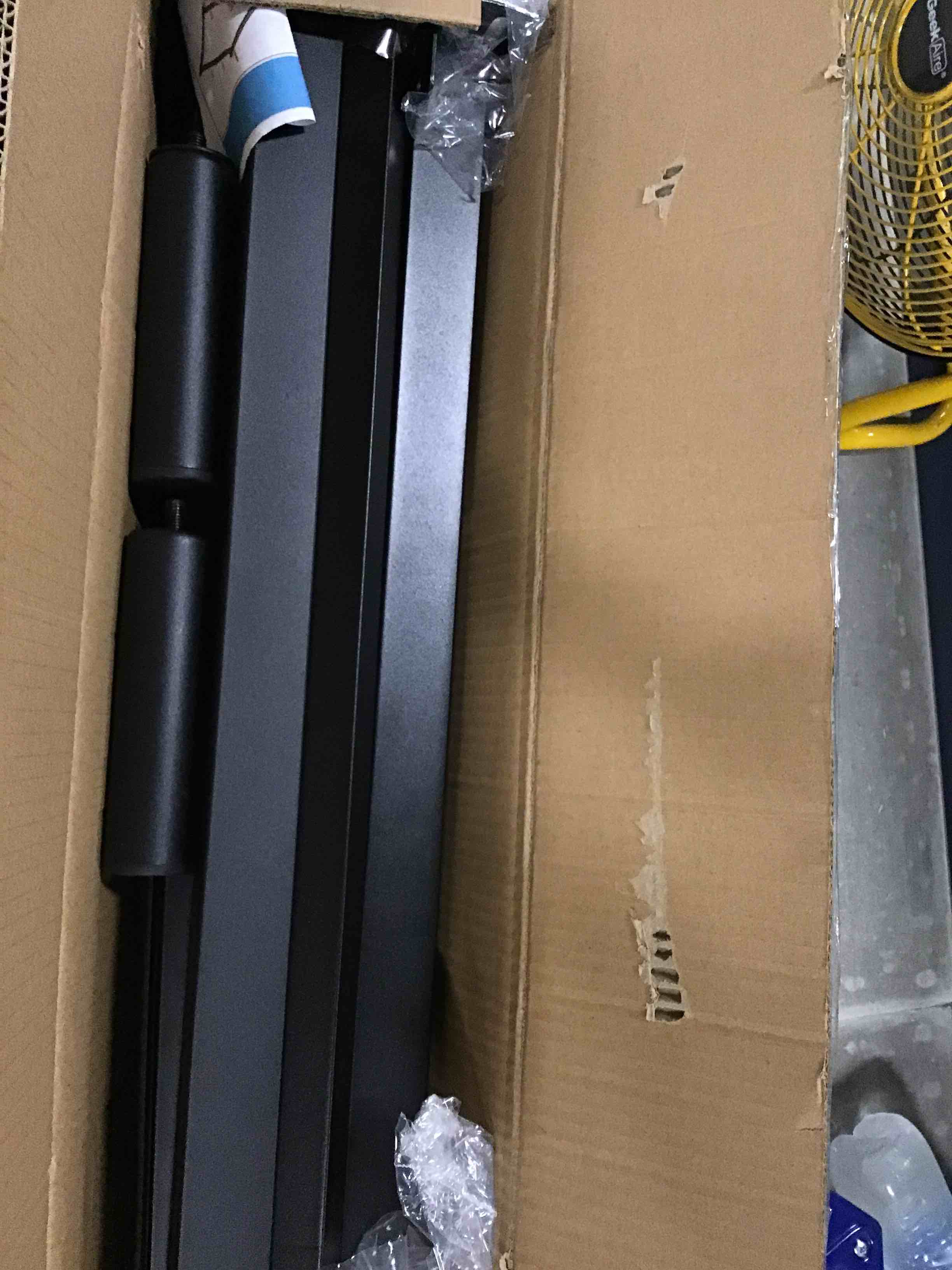https://s3.amazonaws.com/lotting-images-prod/bidfta/YEL6851588_1721353132240.jpeg