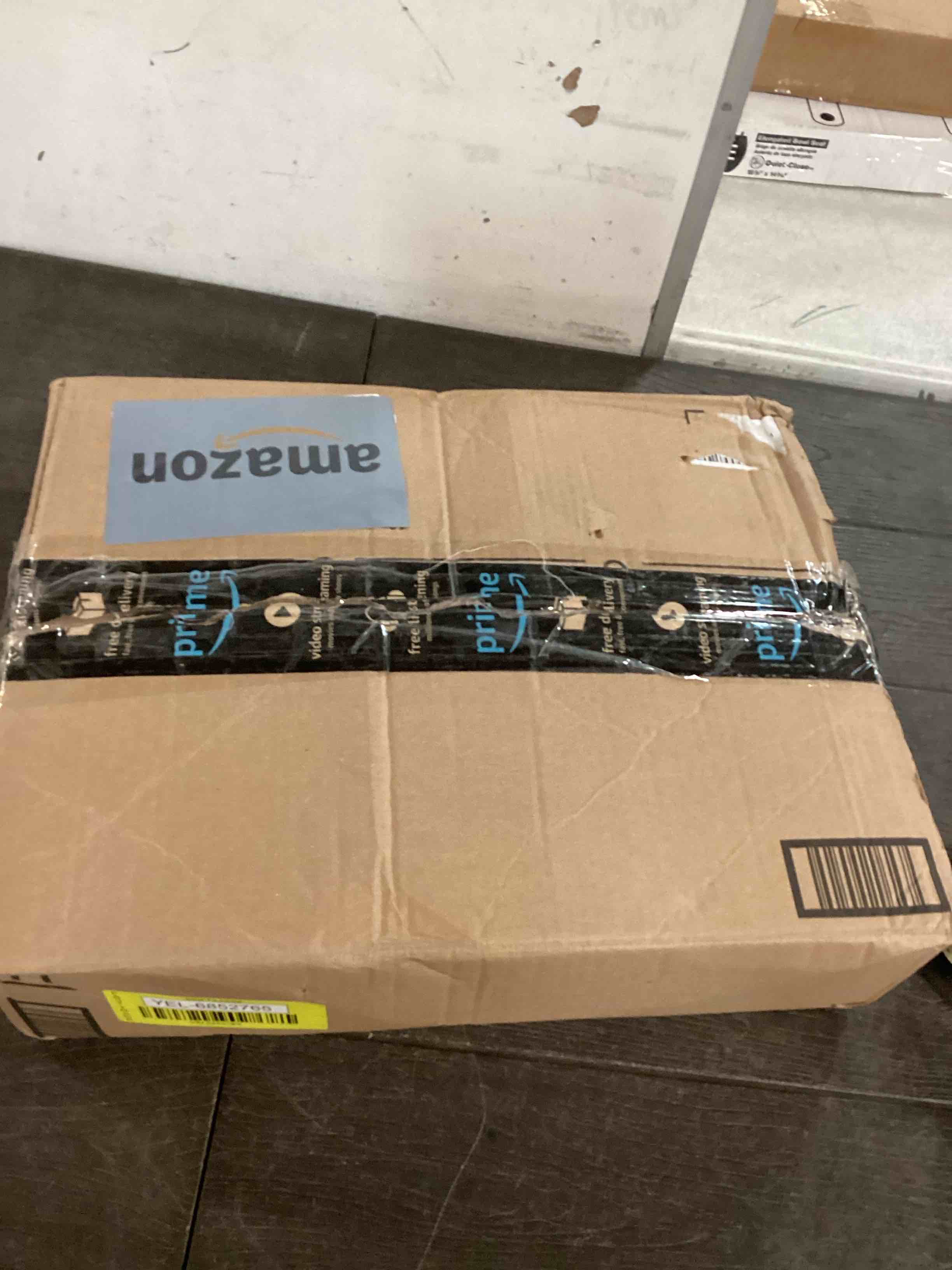 https://s3.amazonaws.com/lotting-images-prod/bidfta/YEL6852765_1721450958407.jpeg