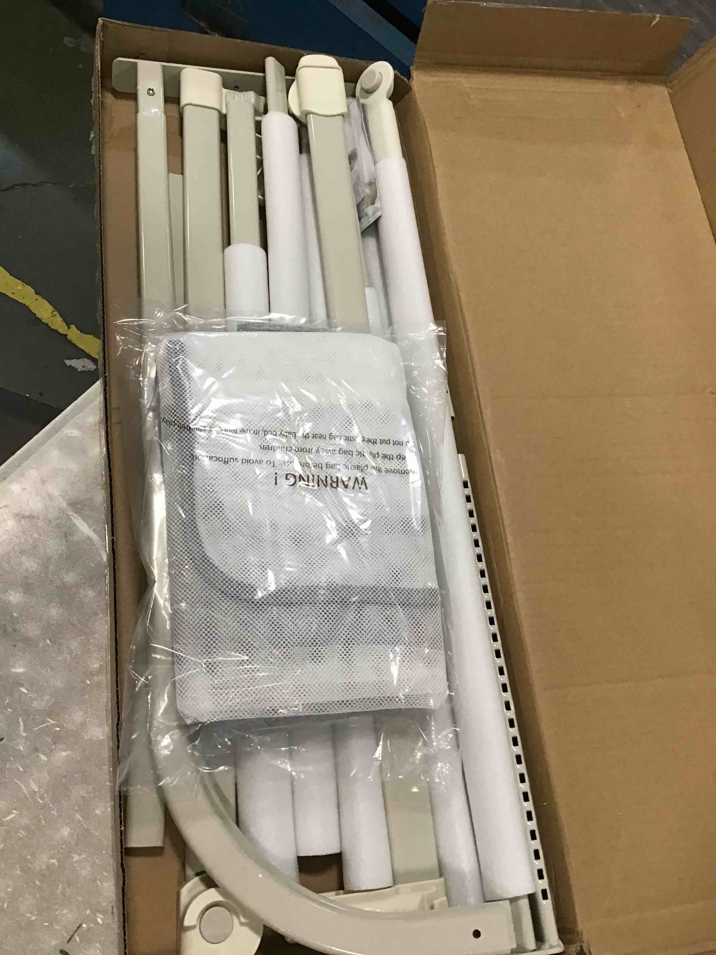 https://s3.amazonaws.com/lotting-images-prod/bidfta/YEL6853612_1721696068440.jpeg
