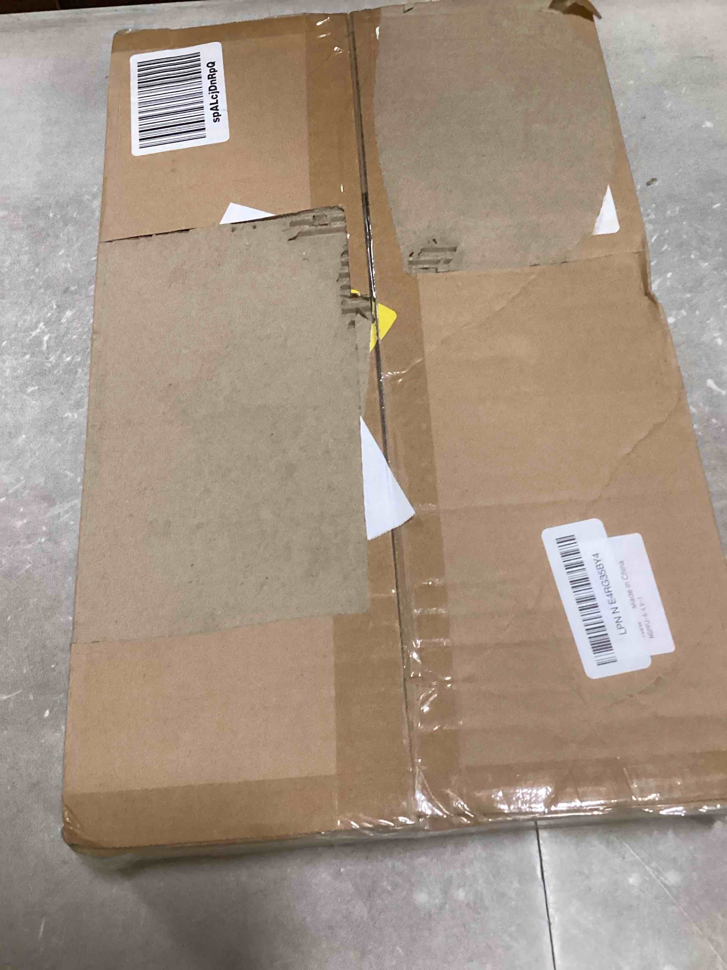 https://s3.amazonaws.com/lotting-images-prod/bidfta/YEL6855055_1722012170651.jpeg