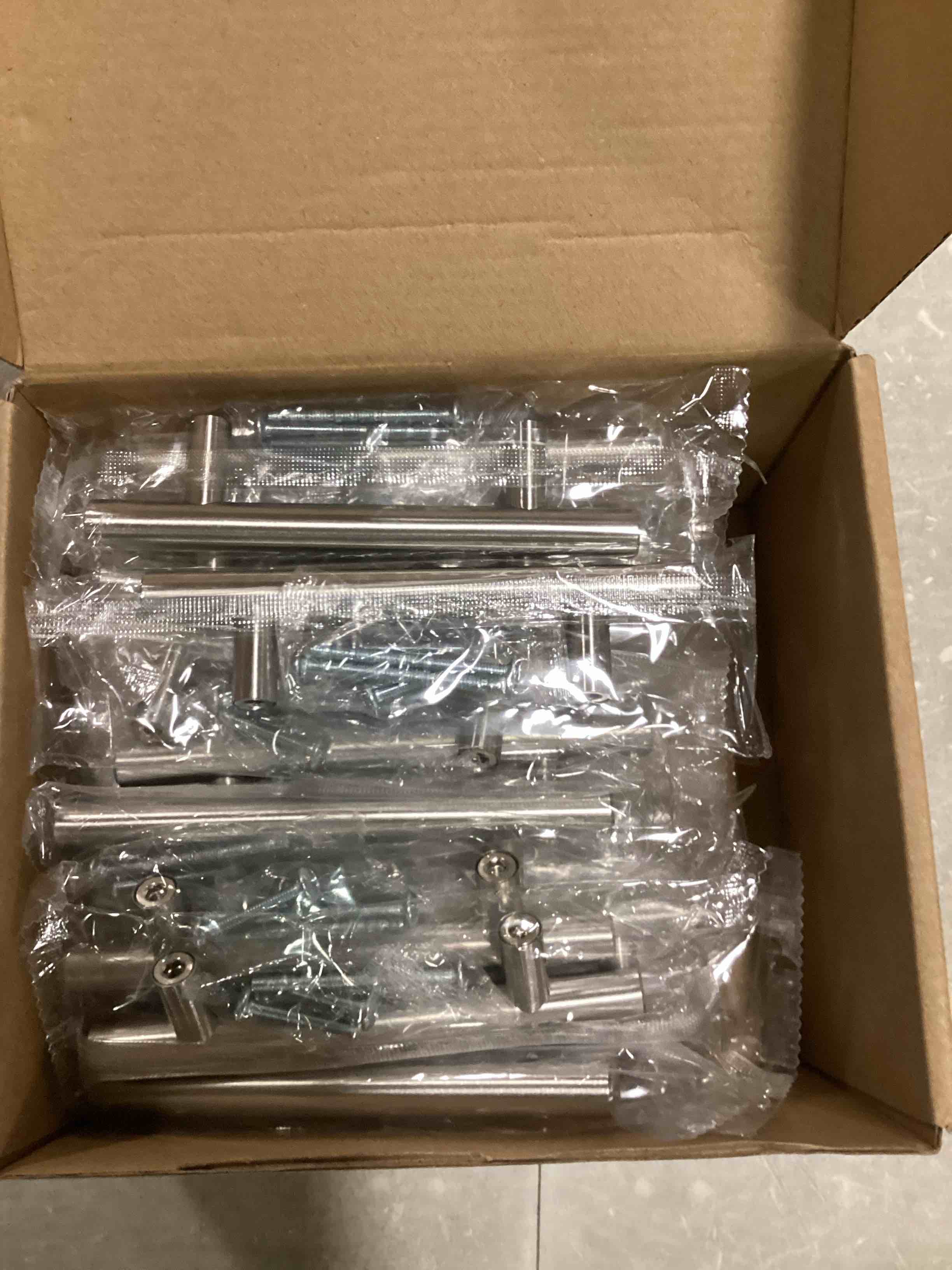 https://s3.amazonaws.com/lotting-images-prod/bidfta/YEL6855376_1722268268063.jpeg