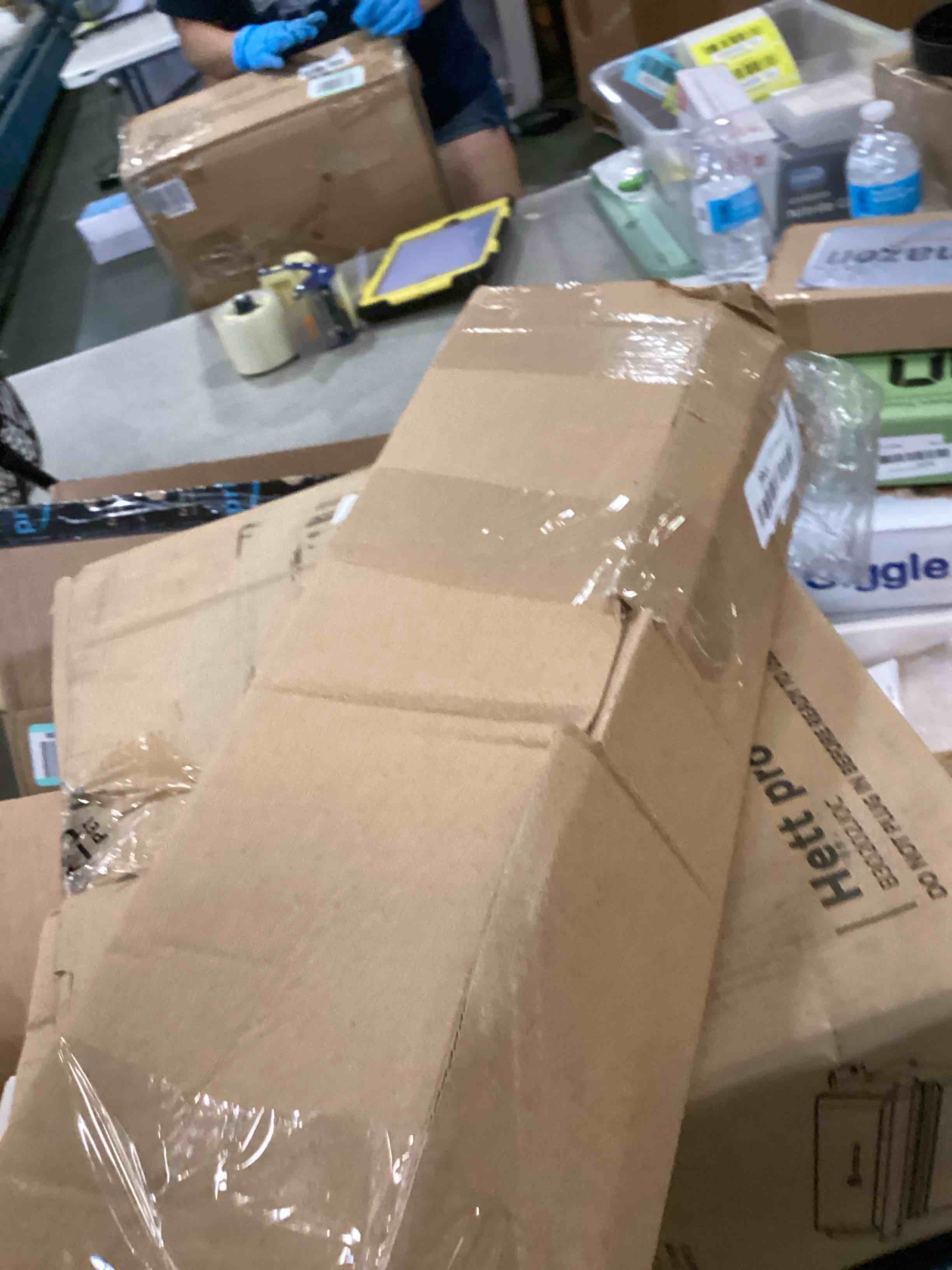https://s3.amazonaws.com/lotting-images-prod/bidfta/YEL6858475_1721306609187.jpeg