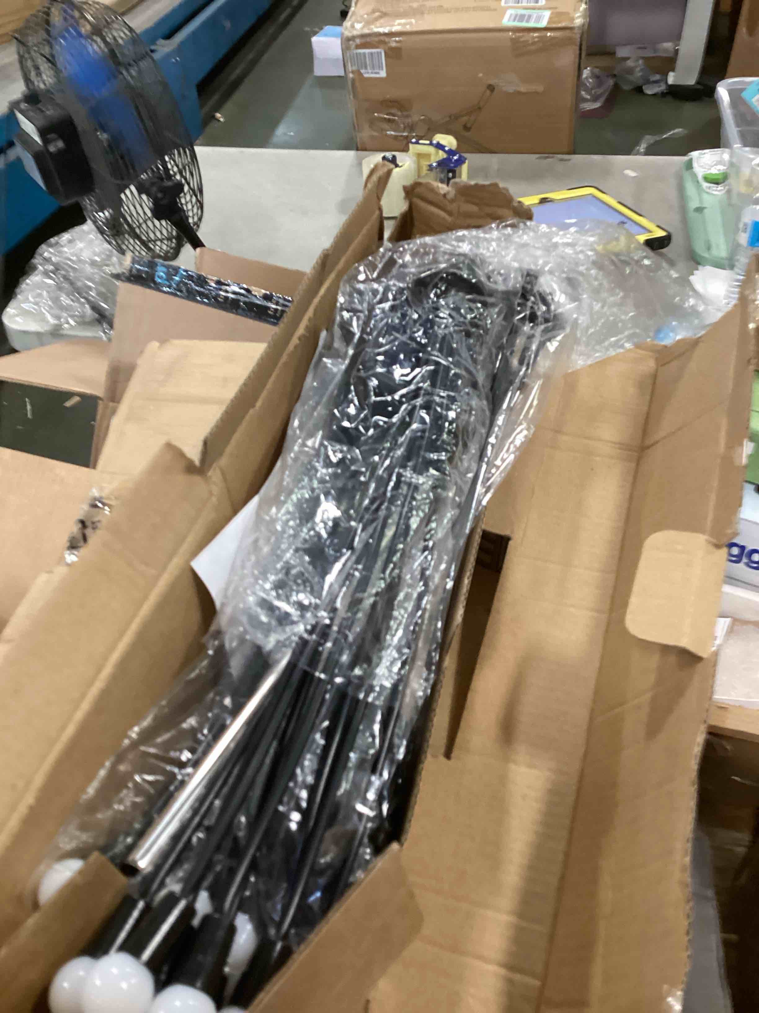 https://s3.amazonaws.com/lotting-images-prod/bidfta/YEL6858475_1721306635041.jpeg