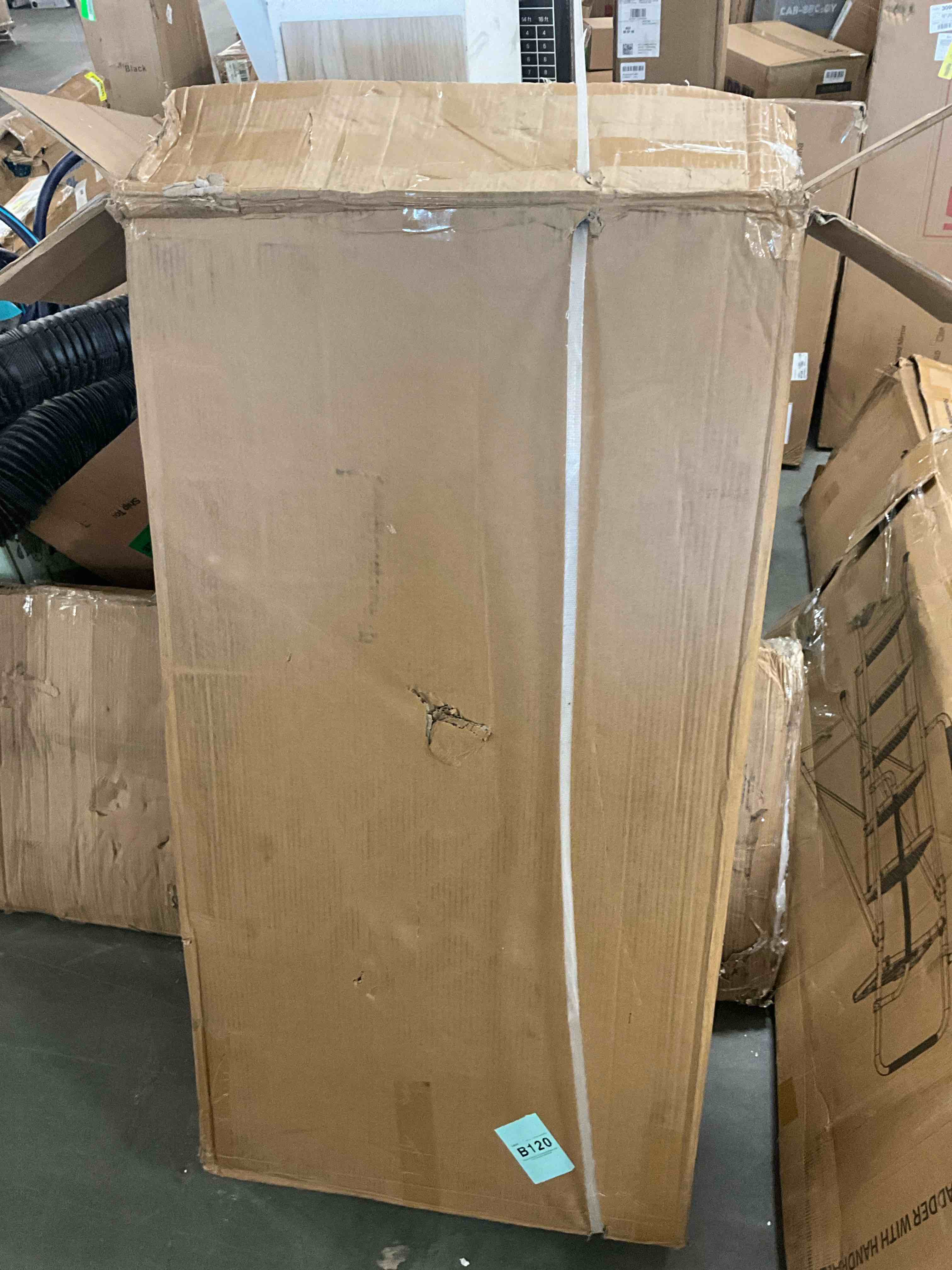 https://s3.amazonaws.com/lotting-images-prod/bidfta/YEL6866000_1728324378089.jpeg