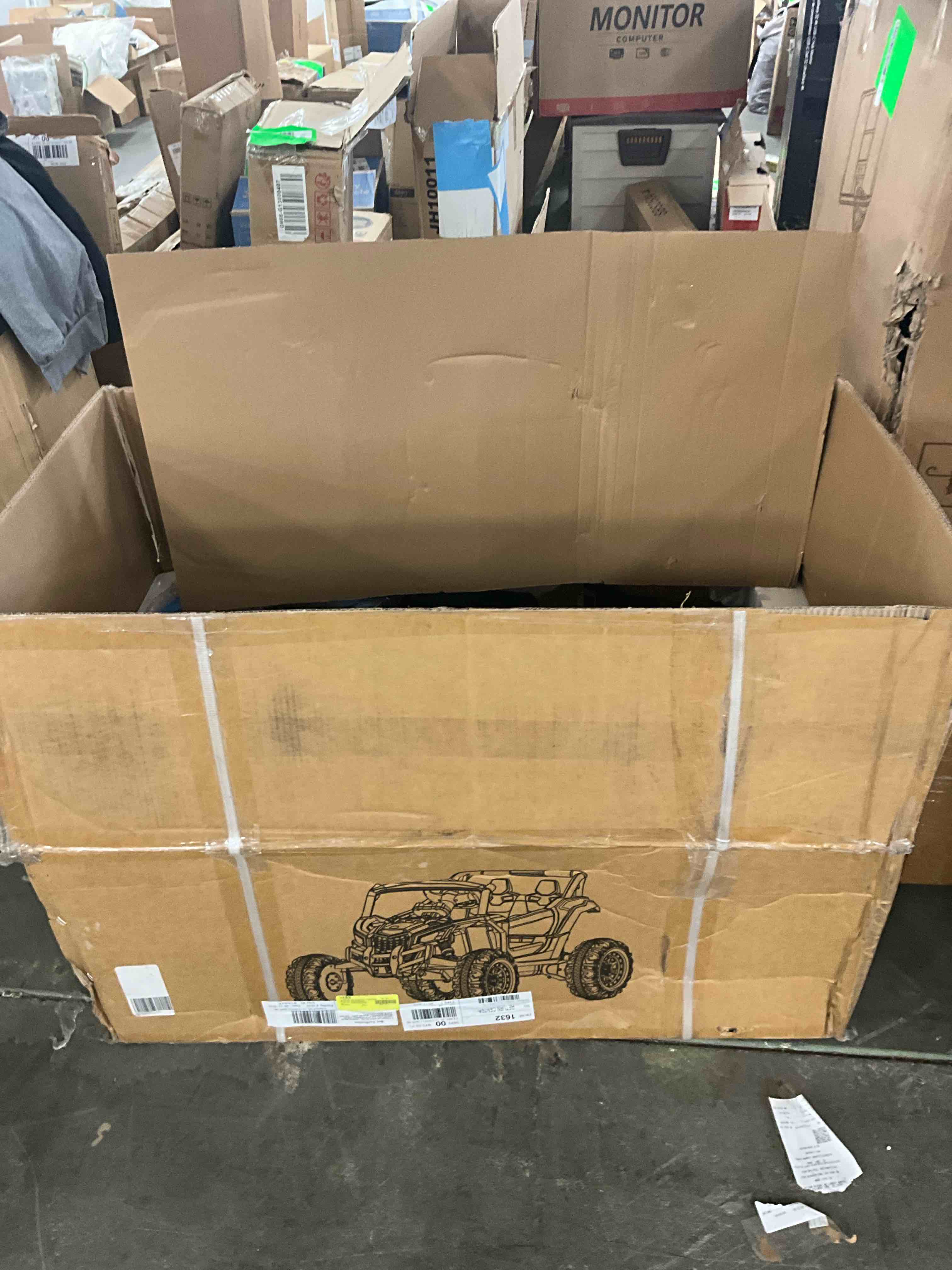 https://s3.amazonaws.com/lotting-images-prod/bidfta/YEL6866007_1728323161014.jpeg