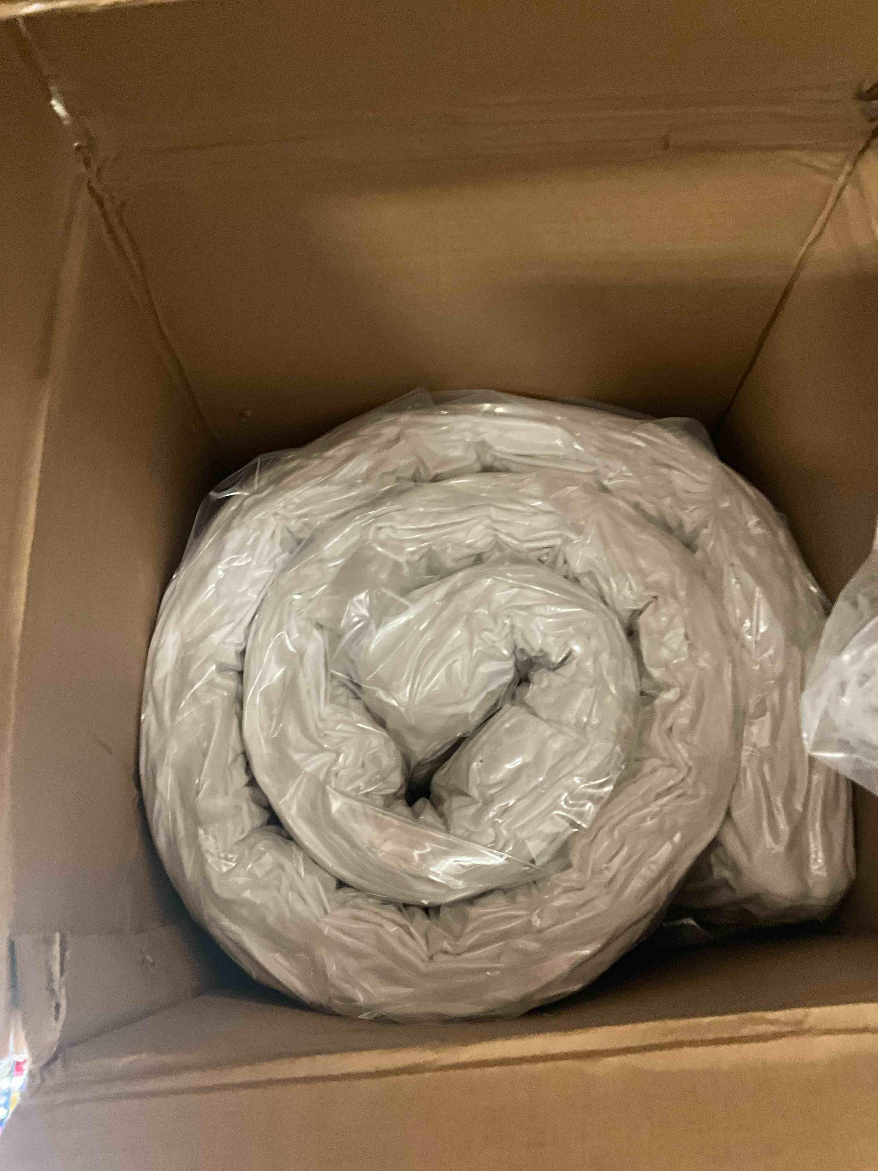 https://s3.amazonaws.com/lotting-images-prod/bidfta/YEL6866015_1728321462941.jpeg