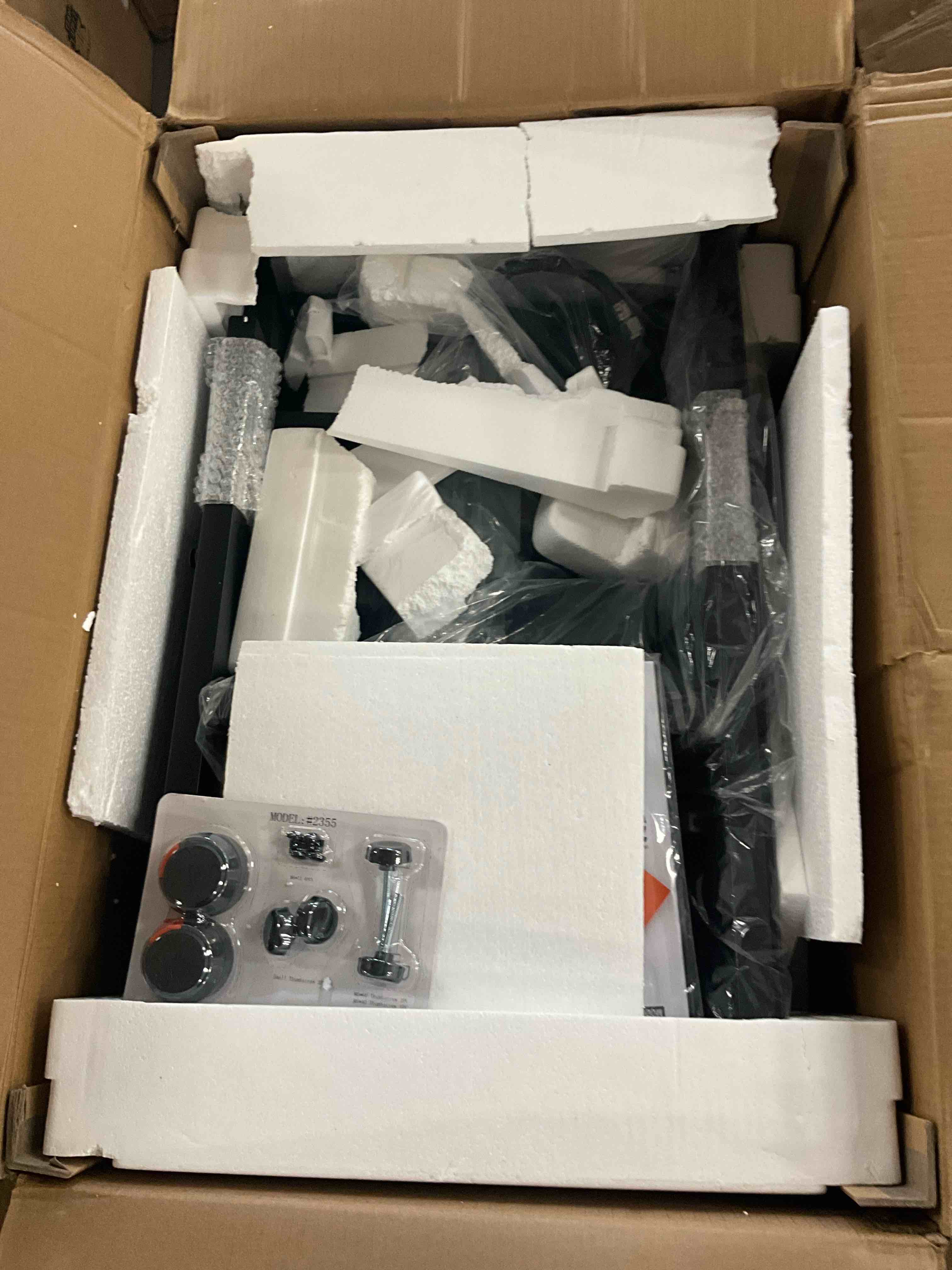 https://s3.amazonaws.com/lotting-images-prod/bidfta/YEL6866017_1728321244199.jpeg