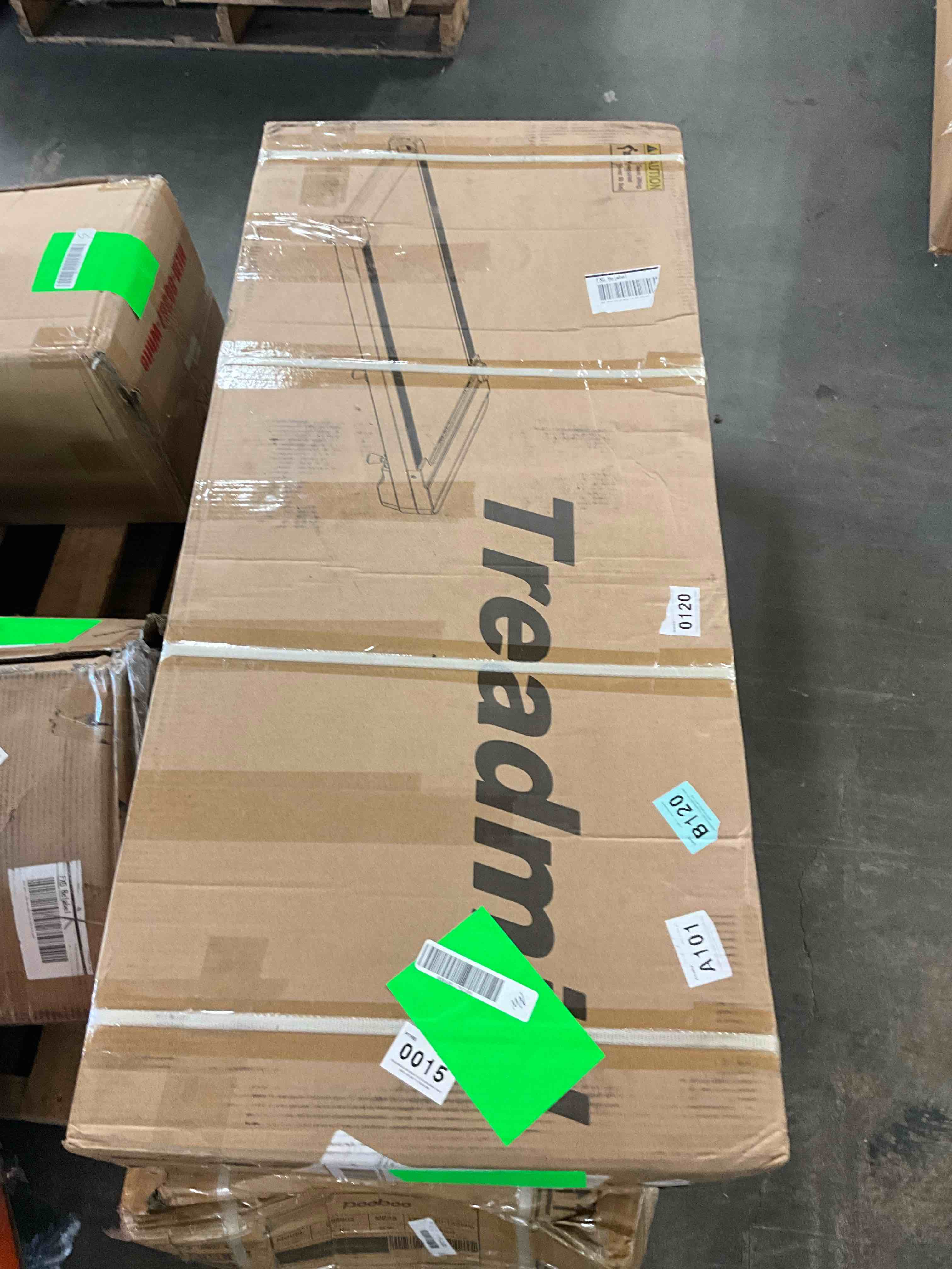 https://s3.amazonaws.com/lotting-images-prod/bidfta/YEL6866018_1728321116477.jpeg