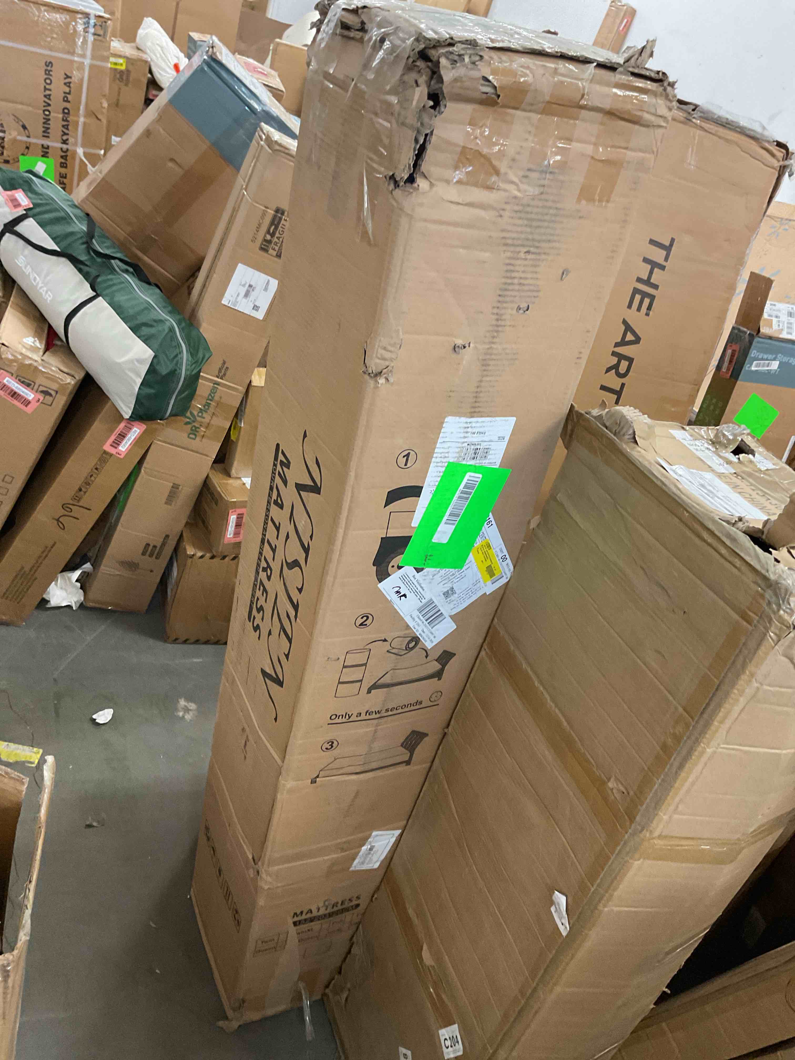 https://s3.amazonaws.com/lotting-images-prod/bidfta/YEL6867441_1738088946787.jpeg