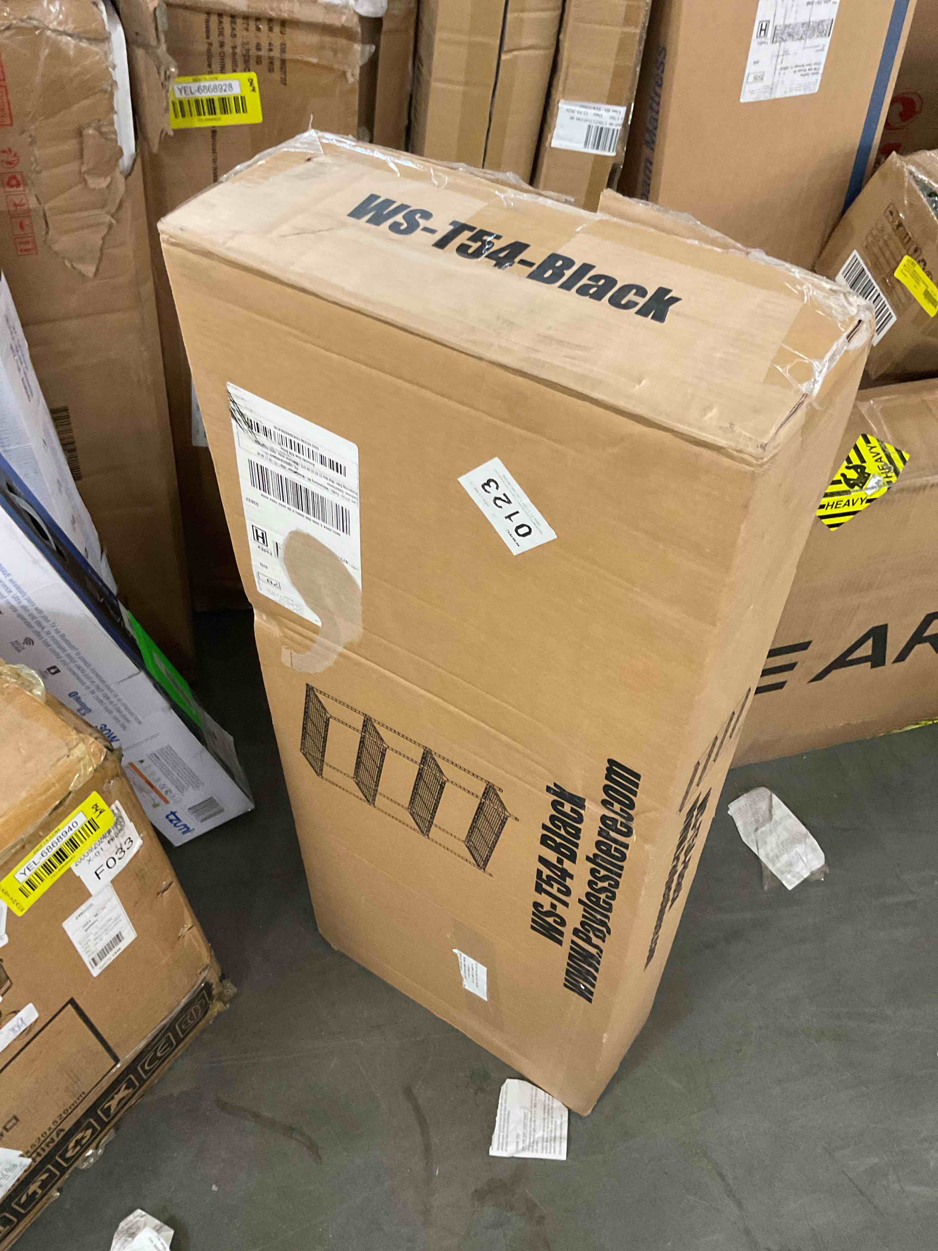 https://s3.amazonaws.com/lotting-images-prod/bidfta/YEL6867448_1738090252062.jpeg