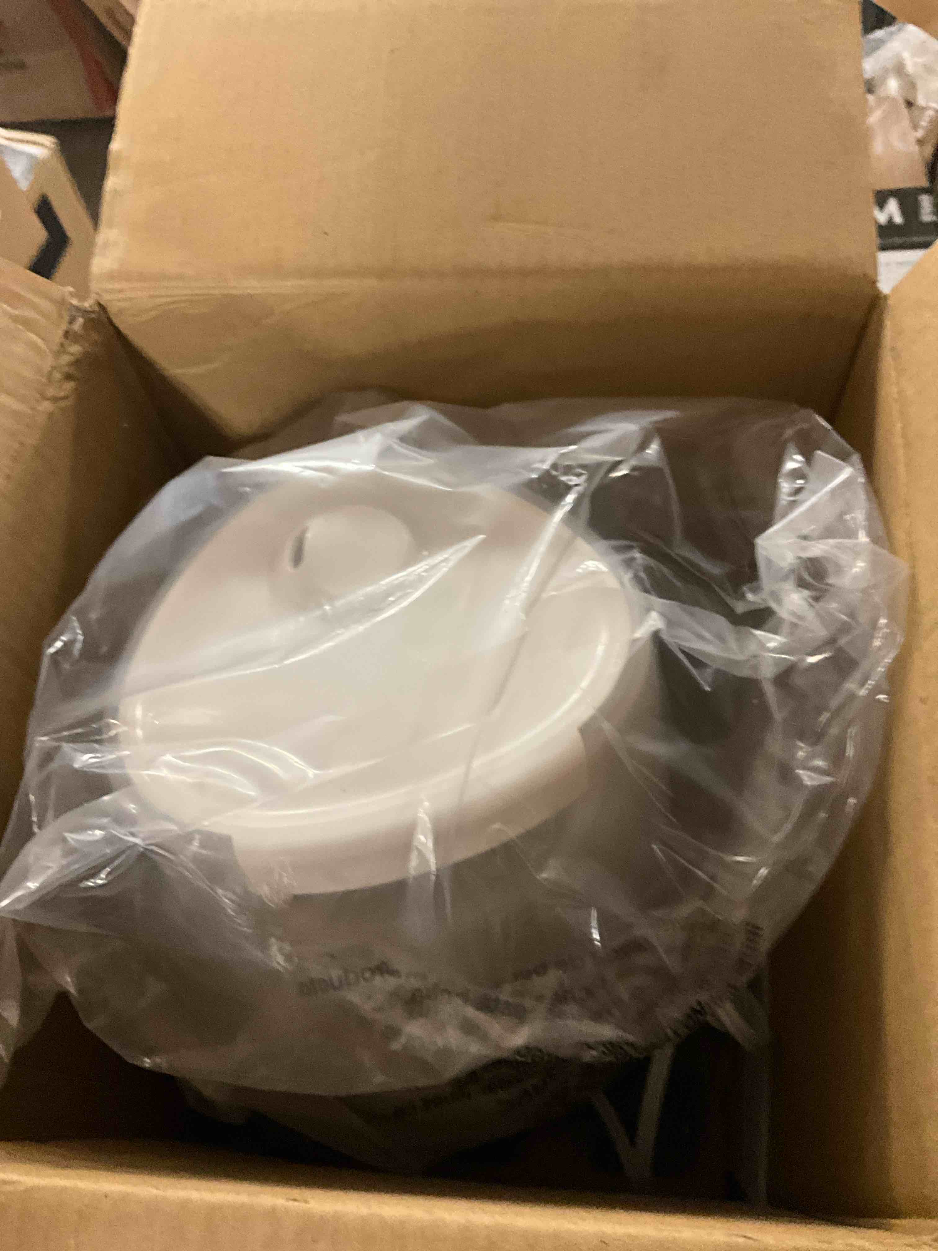https://s3.amazonaws.com/lotting-images-prod/bidfta/YEL6867502_1733921157106.jpeg