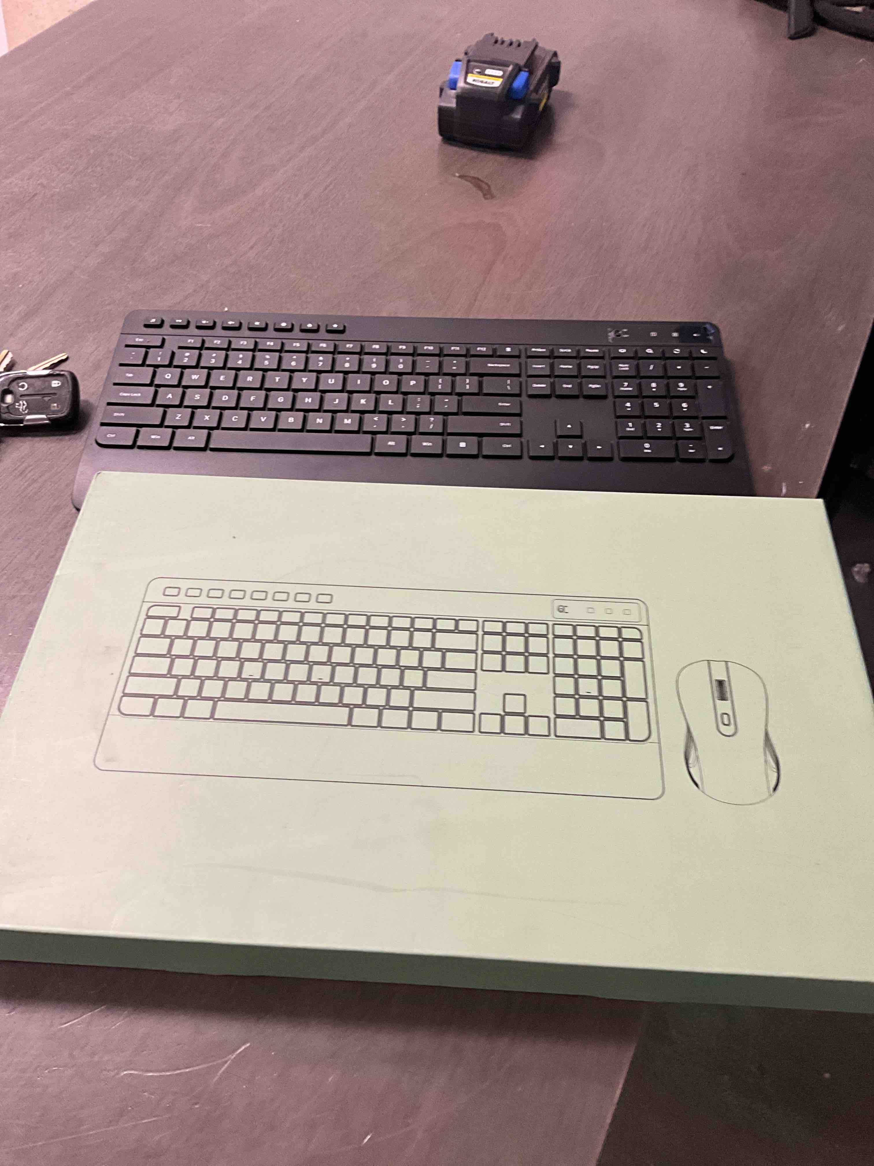https://s3.amazonaws.com/lotting-images-prod/bidfta/YEL6867512_1733922262409.jpeg