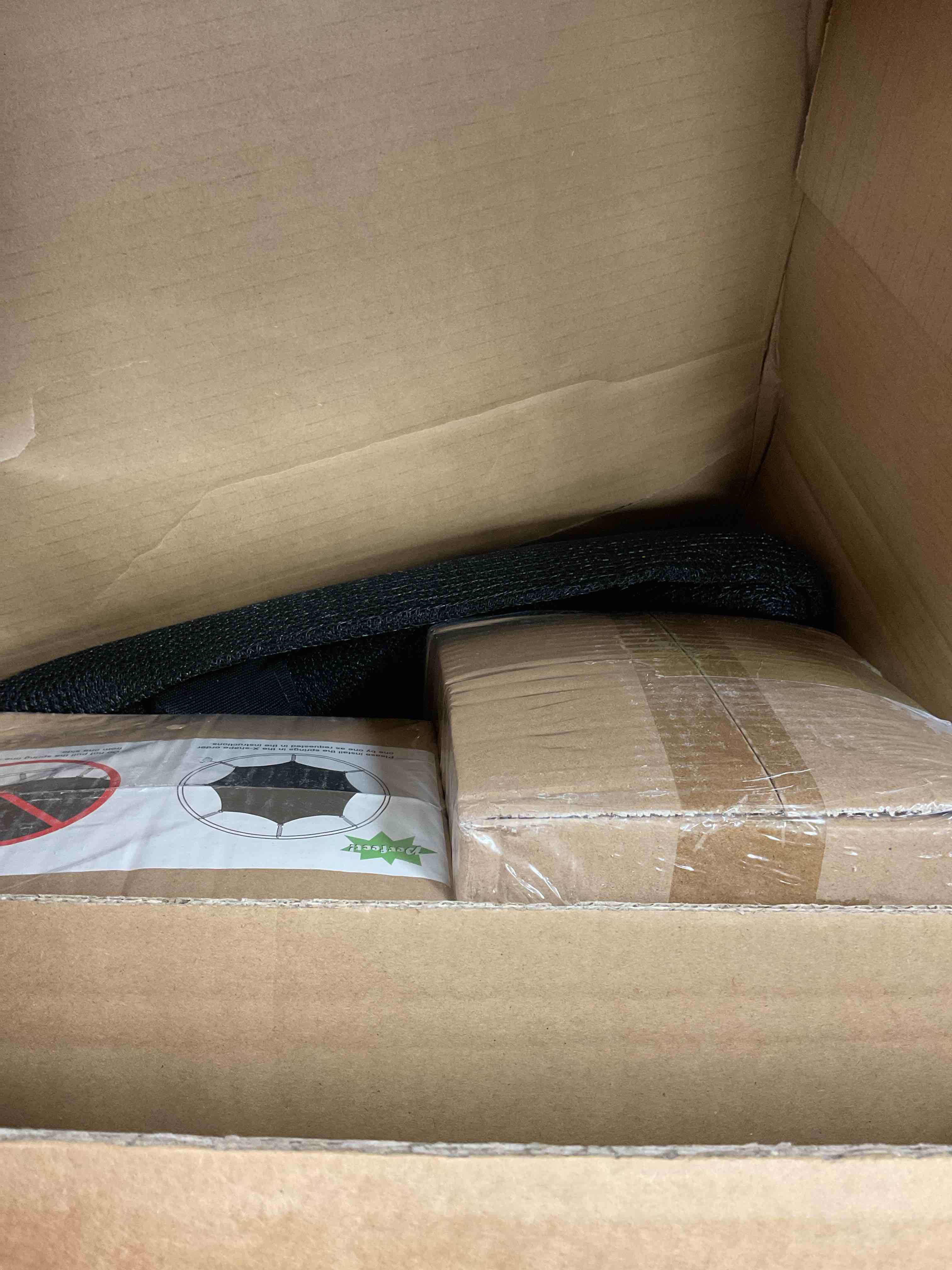 https://s3.amazonaws.com/lotting-images-prod/bidfta/YEL6867677_1734186044580.jpeg