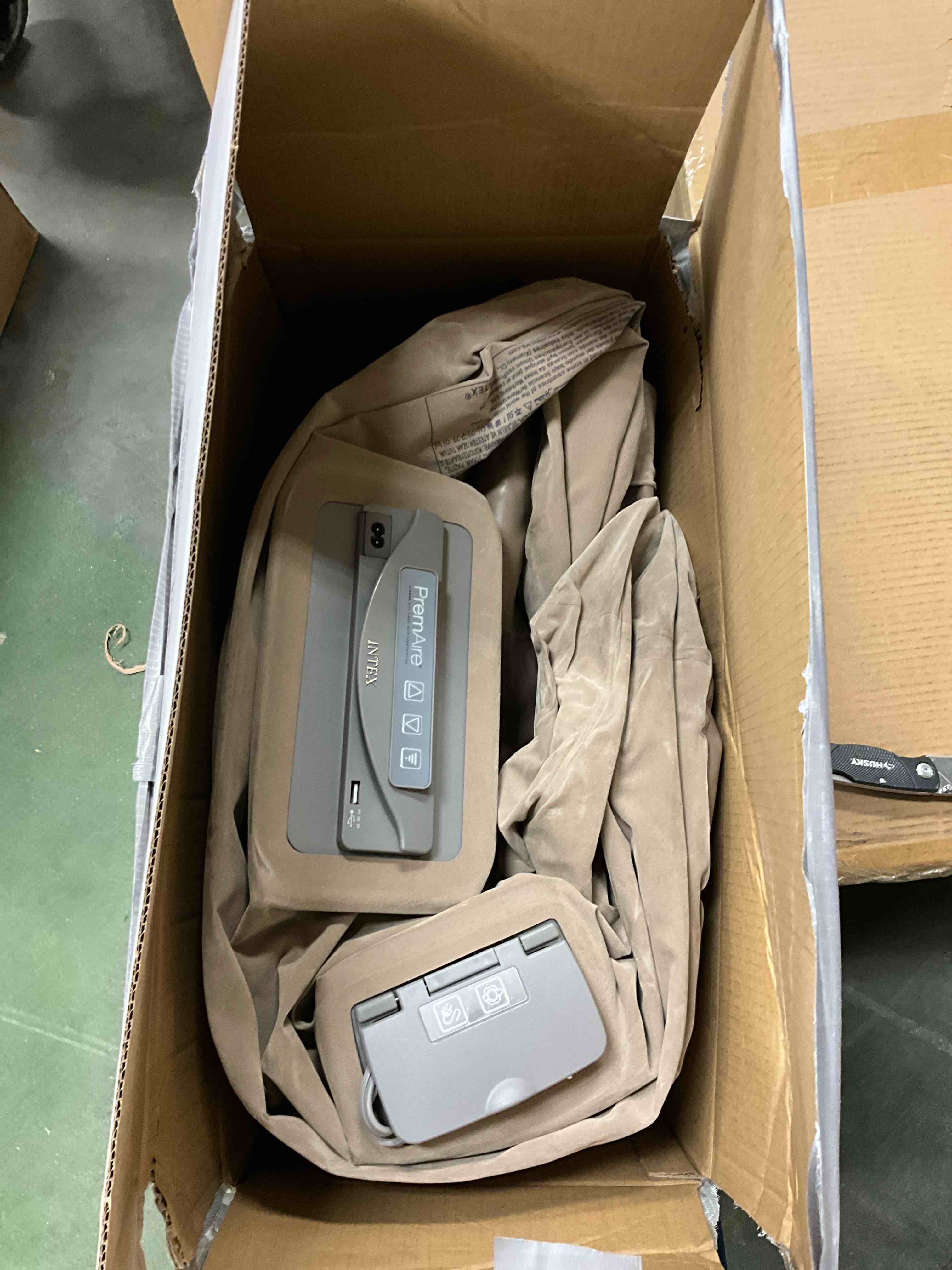 https://s3.amazonaws.com/lotting-images-prod/bidfta/YEL6867879_1734727578136.jpeg