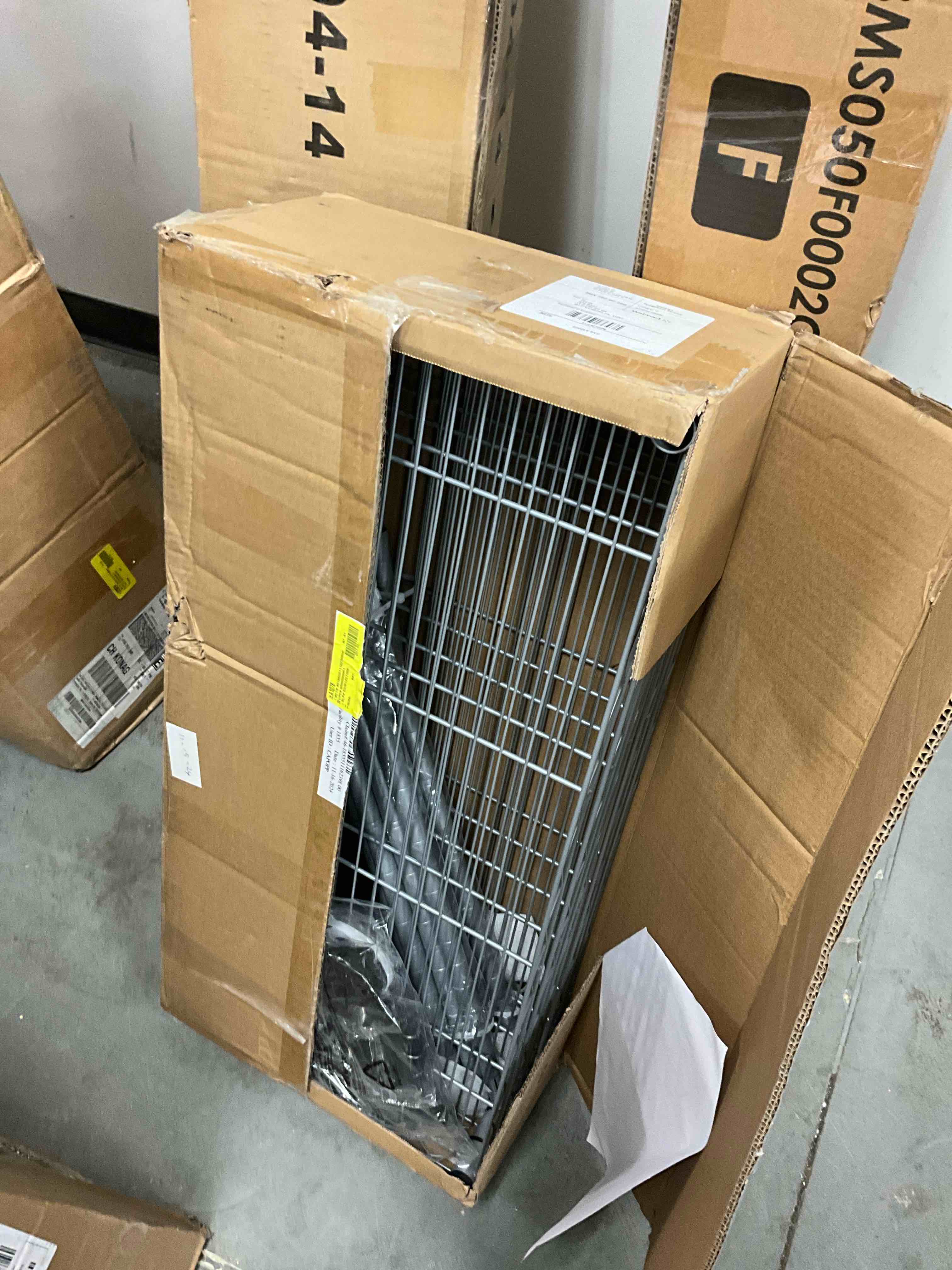 https://s3.amazonaws.com/lotting-images-prod/bidfta/YEL6867964_1735320598998.jpeg