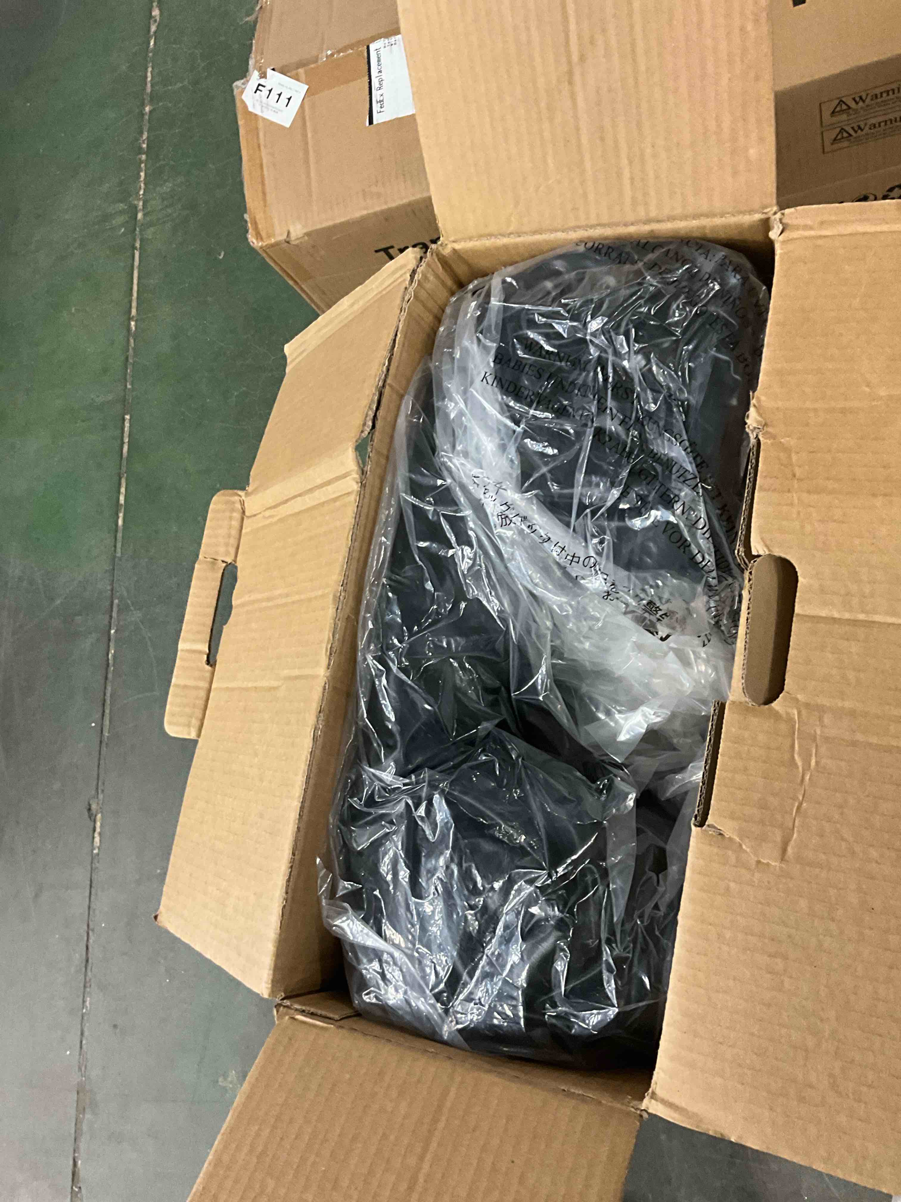 https://s3.amazonaws.com/lotting-images-prod/bidfta/YEL6867981_1735325913350.jpeg