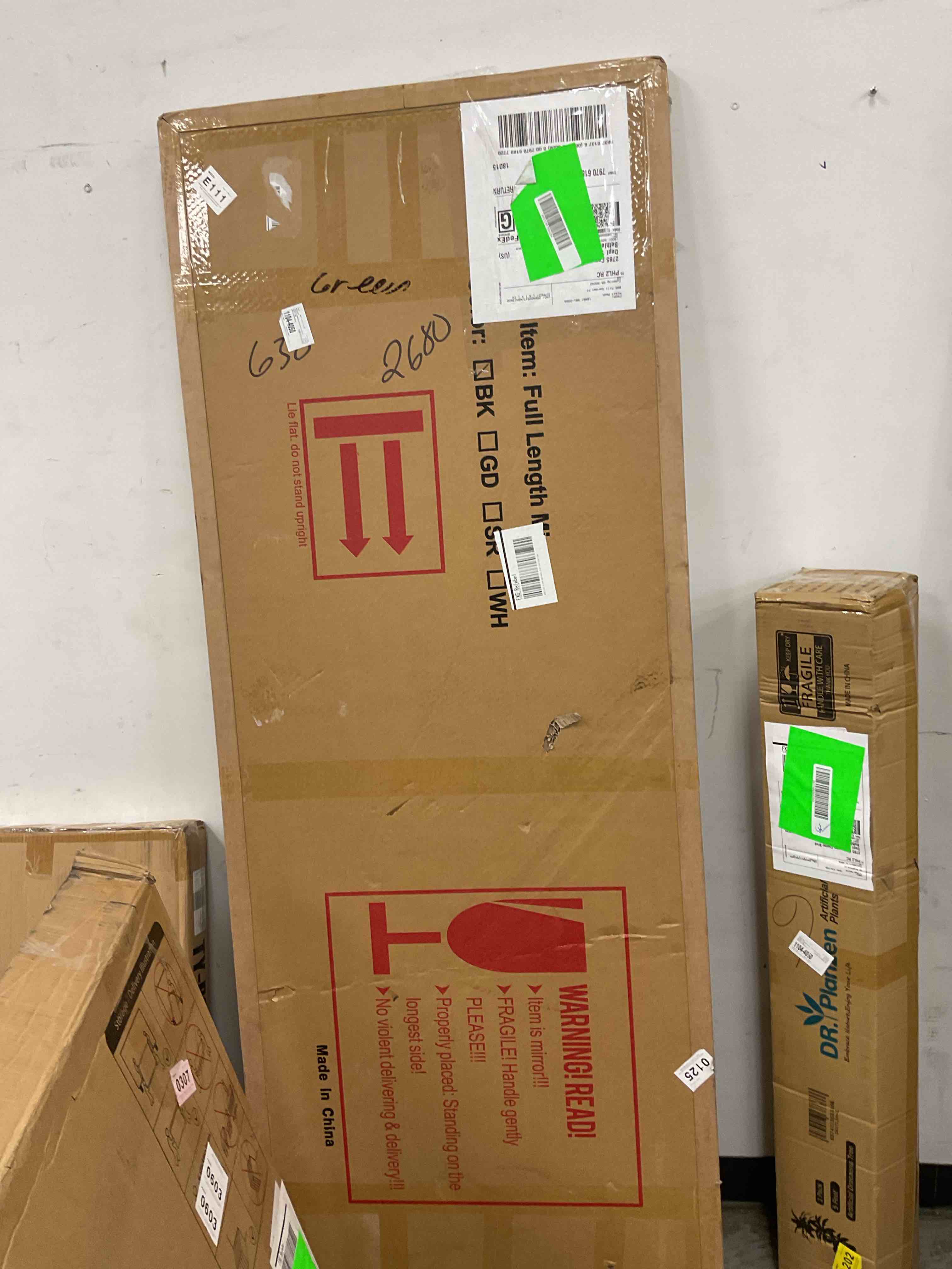 https://s3.amazonaws.com/lotting-images-prod/bidfta/YEL6868030_1735333103022.jpeg