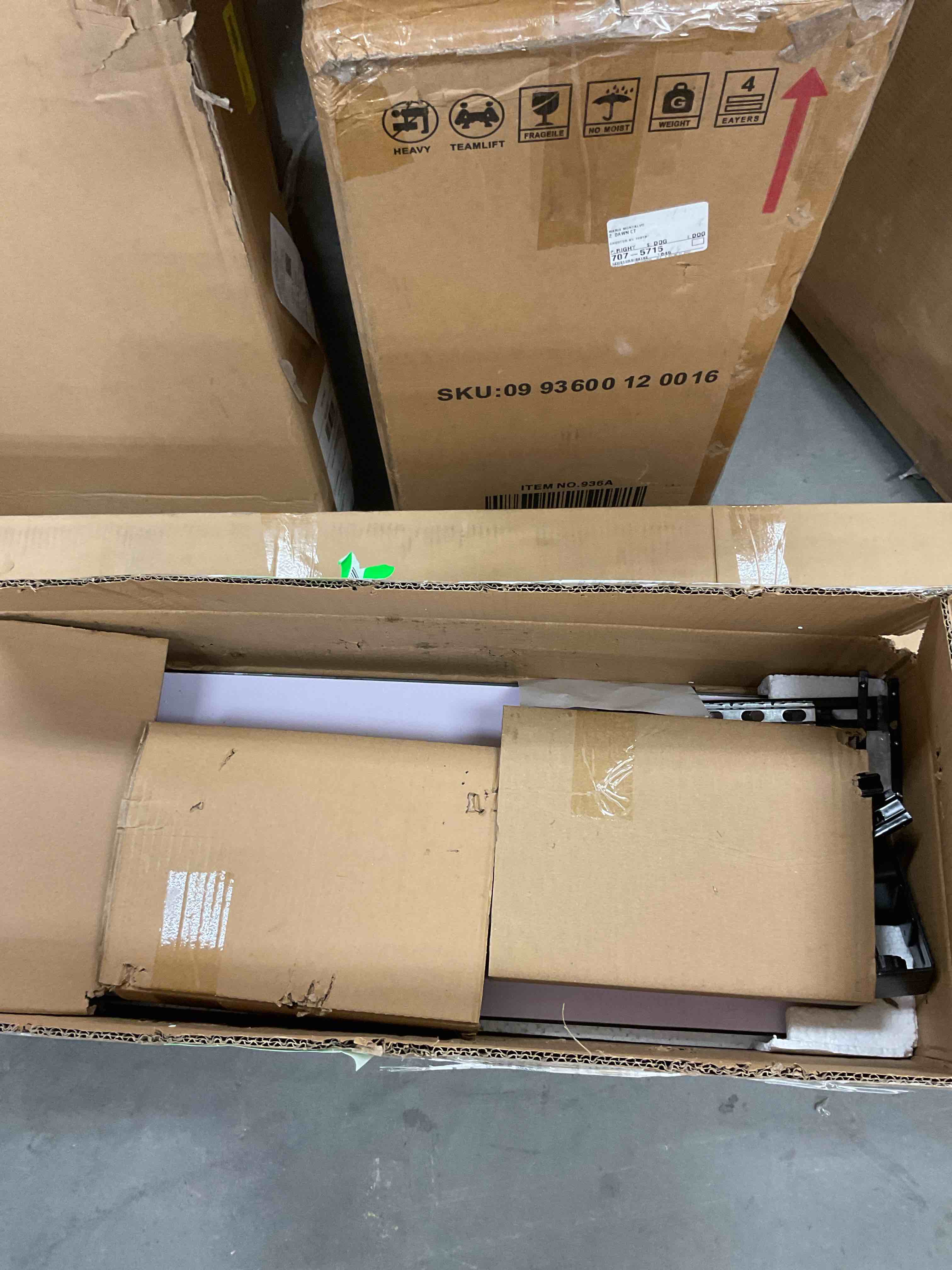 https://s3.amazonaws.com/lotting-images-prod/bidfta/YEL6868032_1735333287329.jpeg