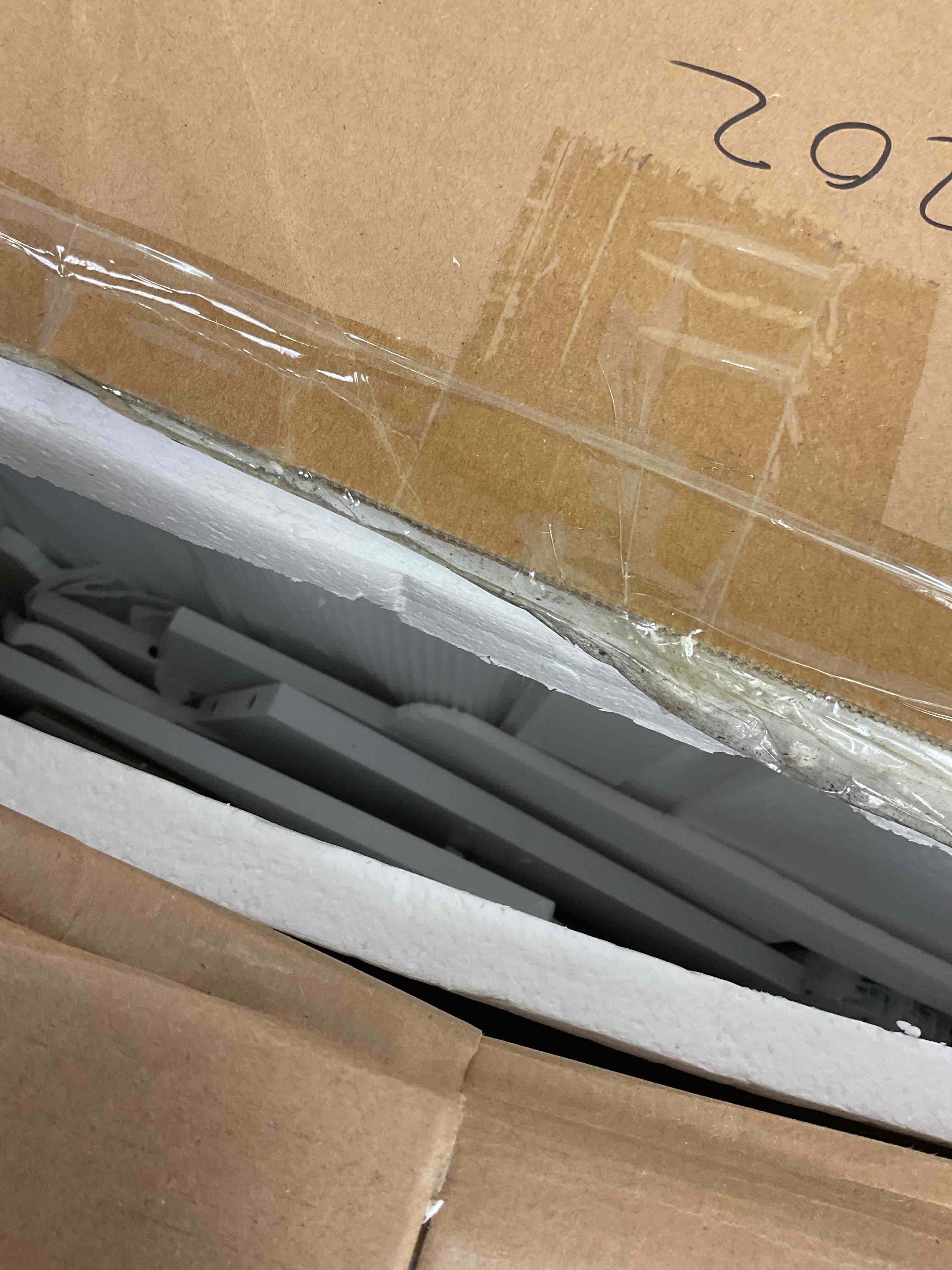 https://s3.amazonaws.com/lotting-images-prod/bidfta/YEL6868037_1735334183634.jpeg