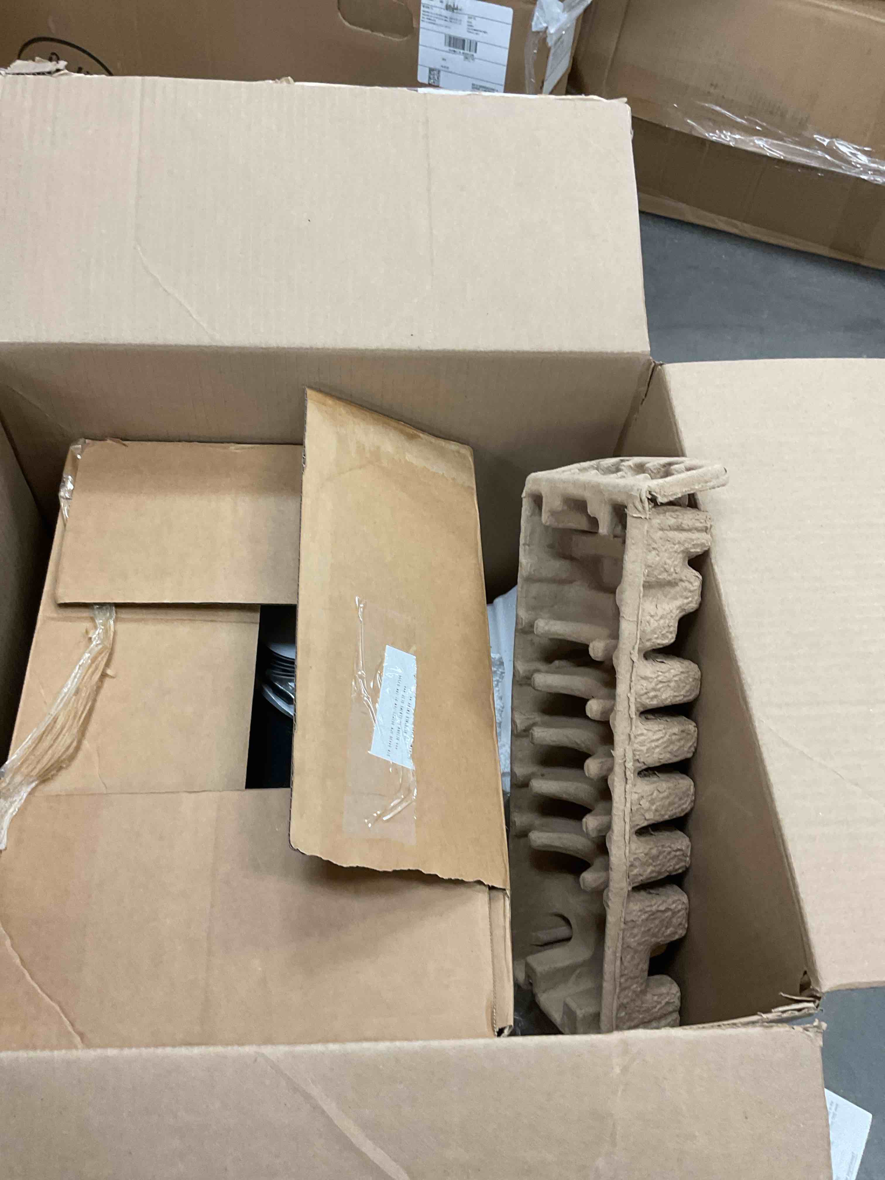 https://s3.amazonaws.com/lotting-images-prod/bidfta/YEL6868048_1735335585016.jpeg