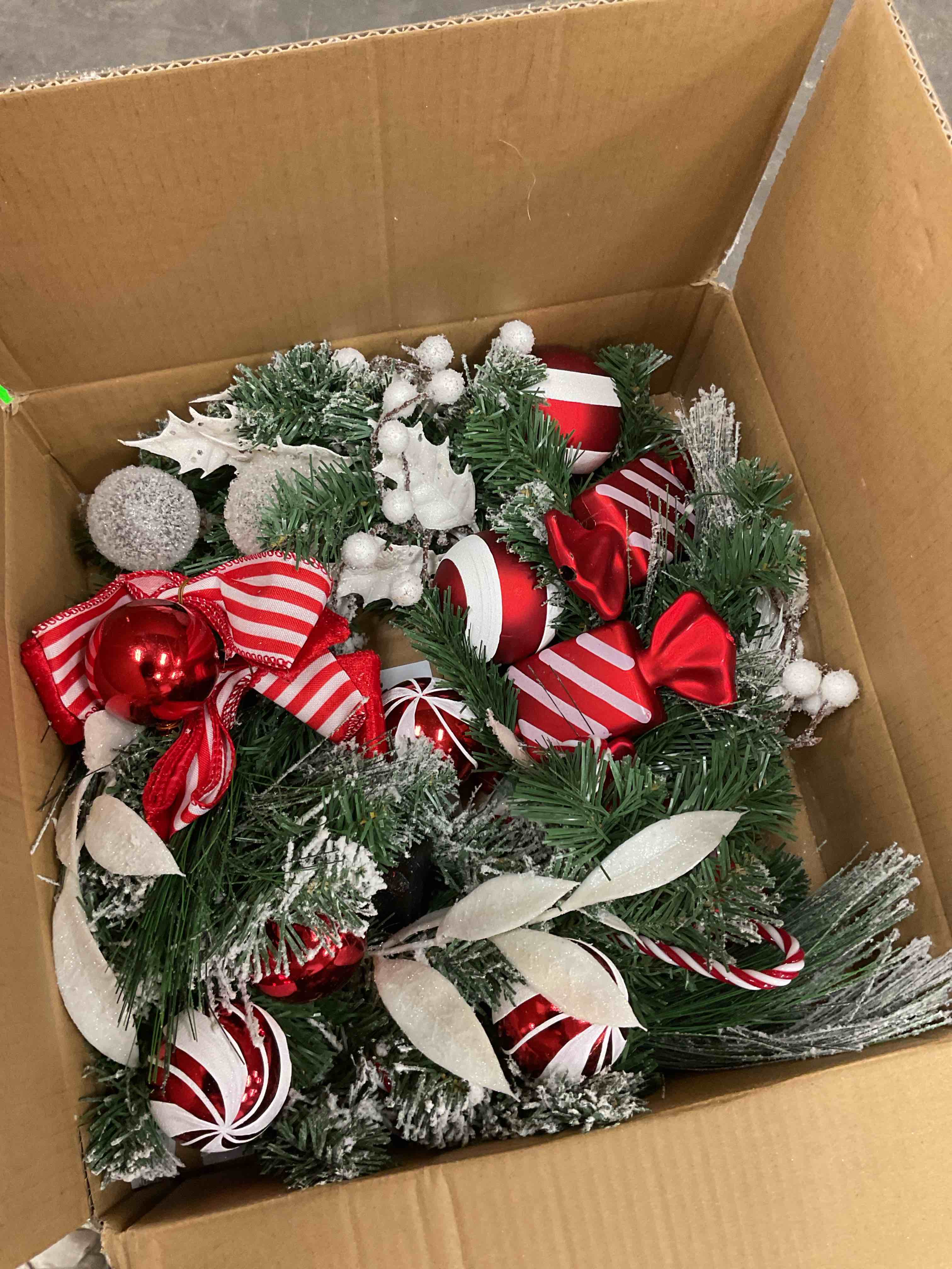 https://s3.amazonaws.com/lotting-images-prod/bidfta/YEL6868050_1735335878338.jpeg
