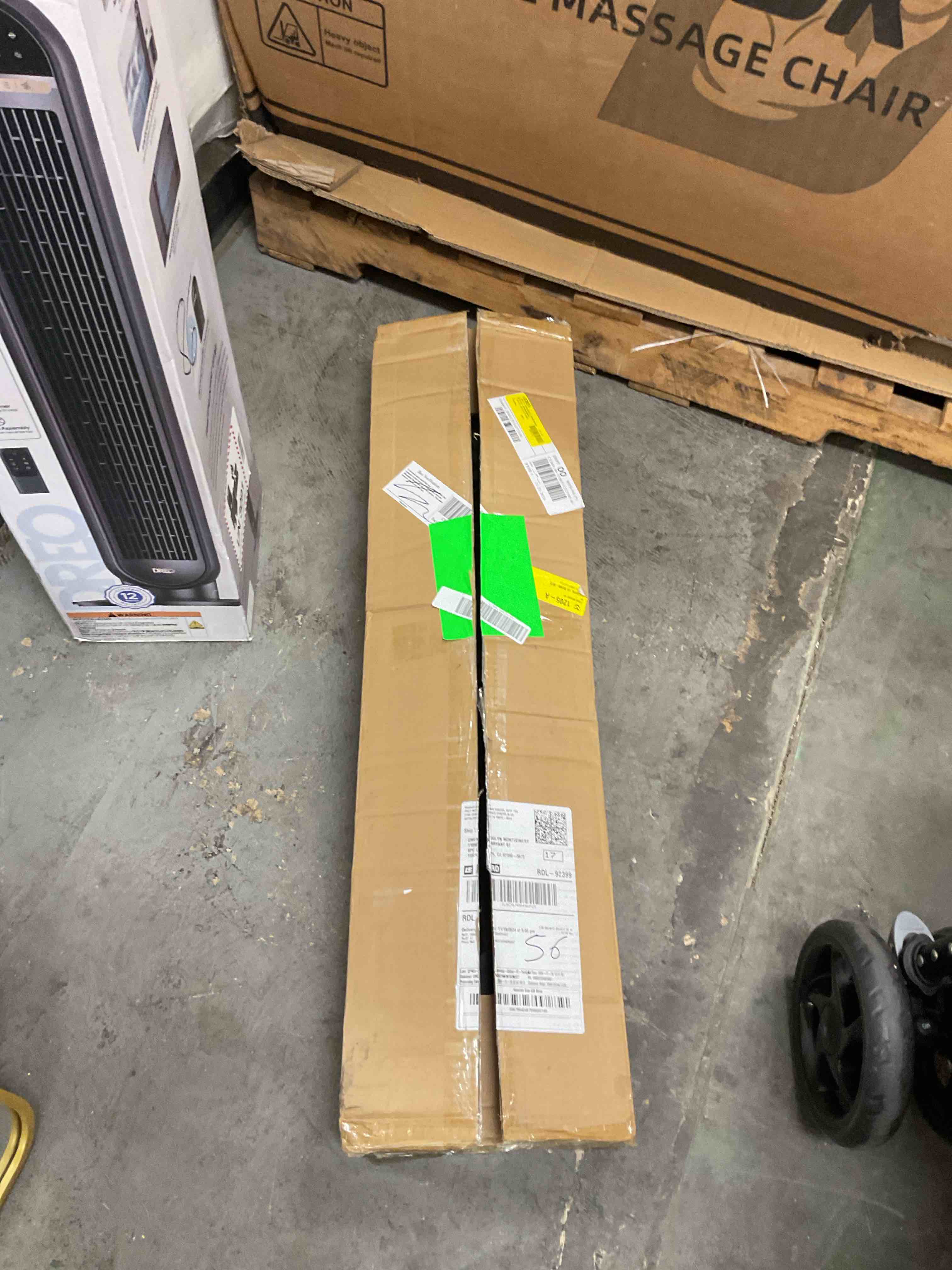 https://s3.amazonaws.com/lotting-images-prod/bidfta/YEL6868093_1735999703287.jpeg