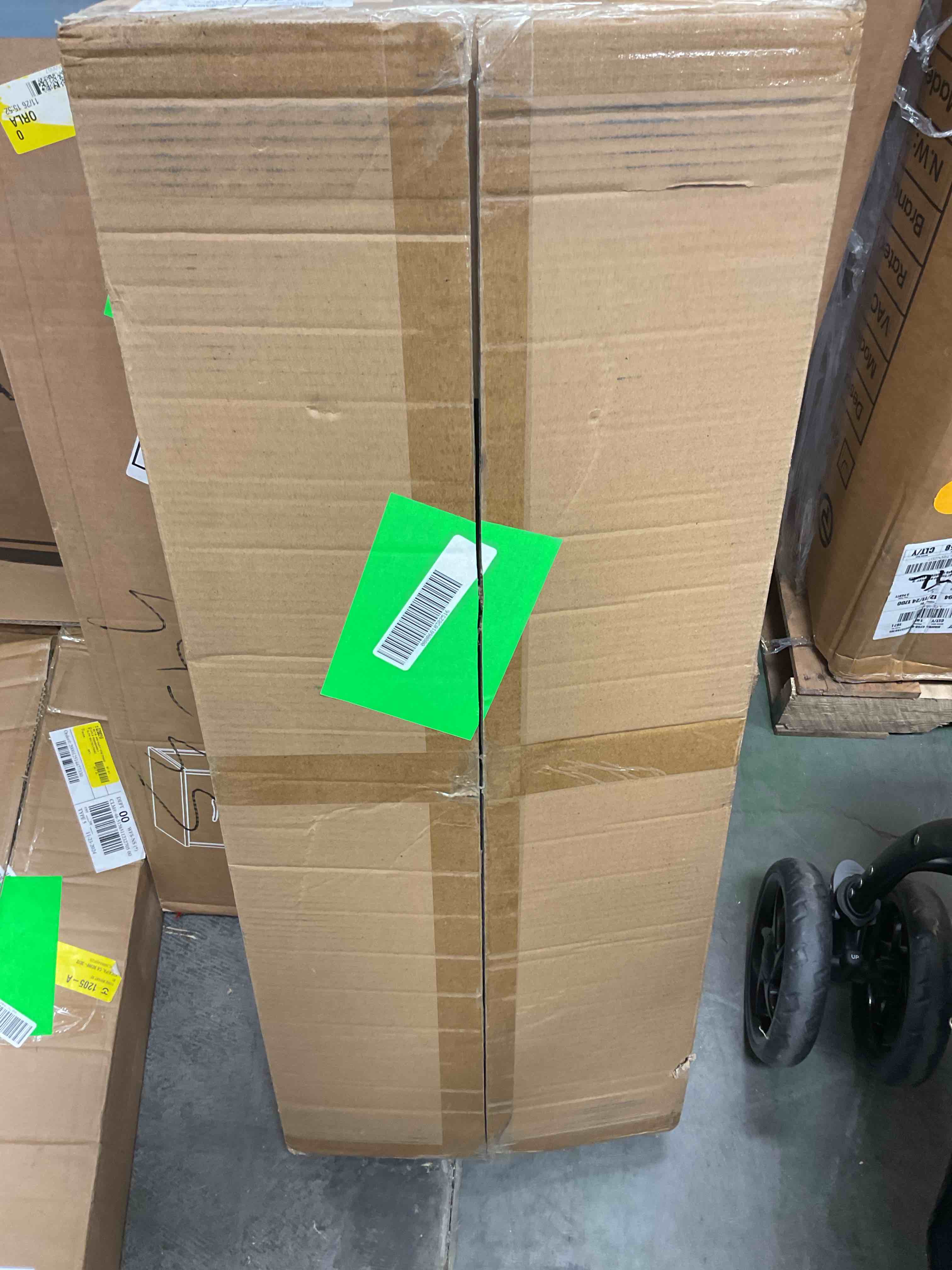 https://s3.amazonaws.com/lotting-images-prod/bidfta/YEL6868097_1736000549704.jpeg