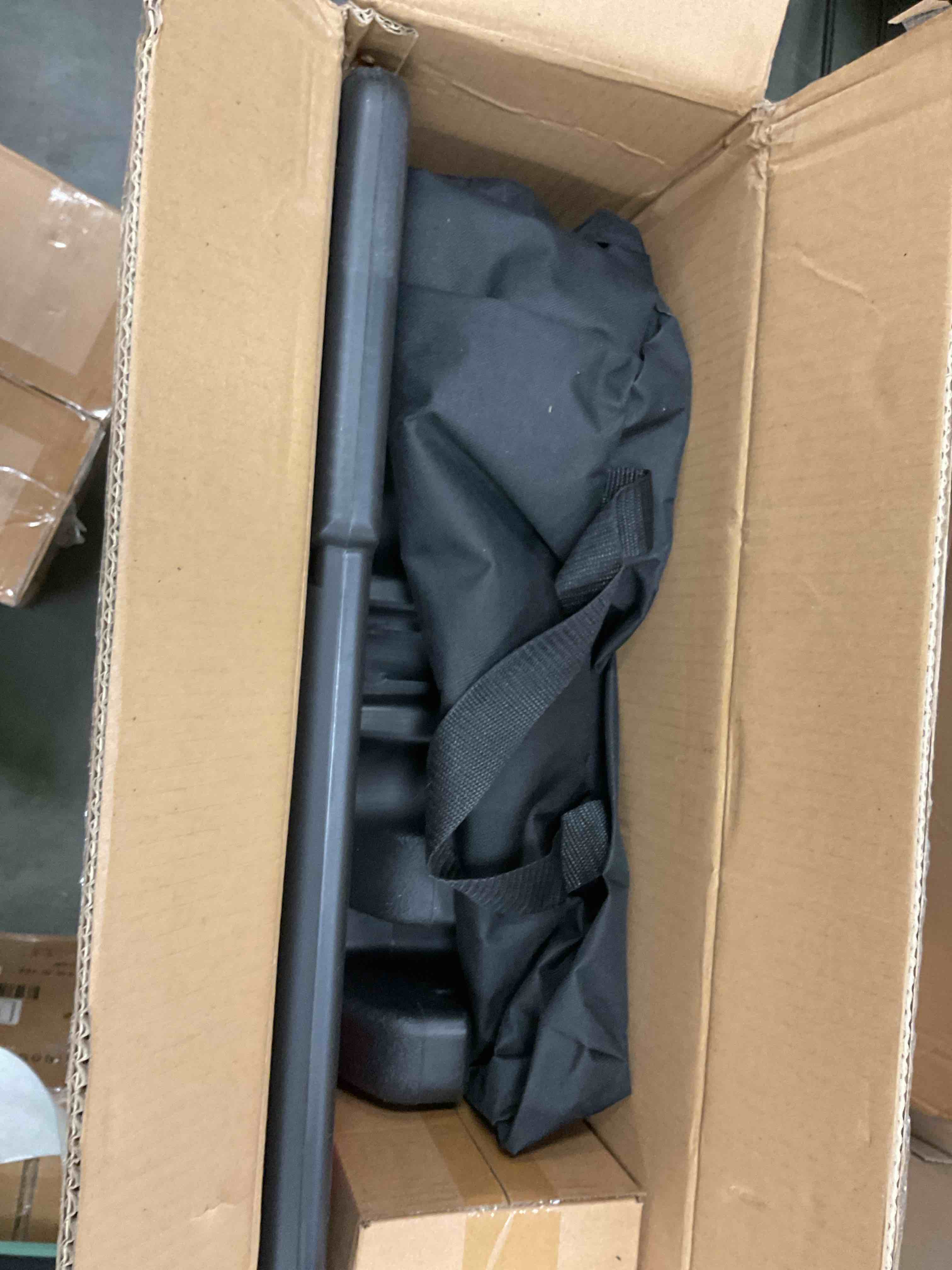 https://s3.amazonaws.com/lotting-images-prod/bidfta/YEL6868104_1736002267038.jpeg
