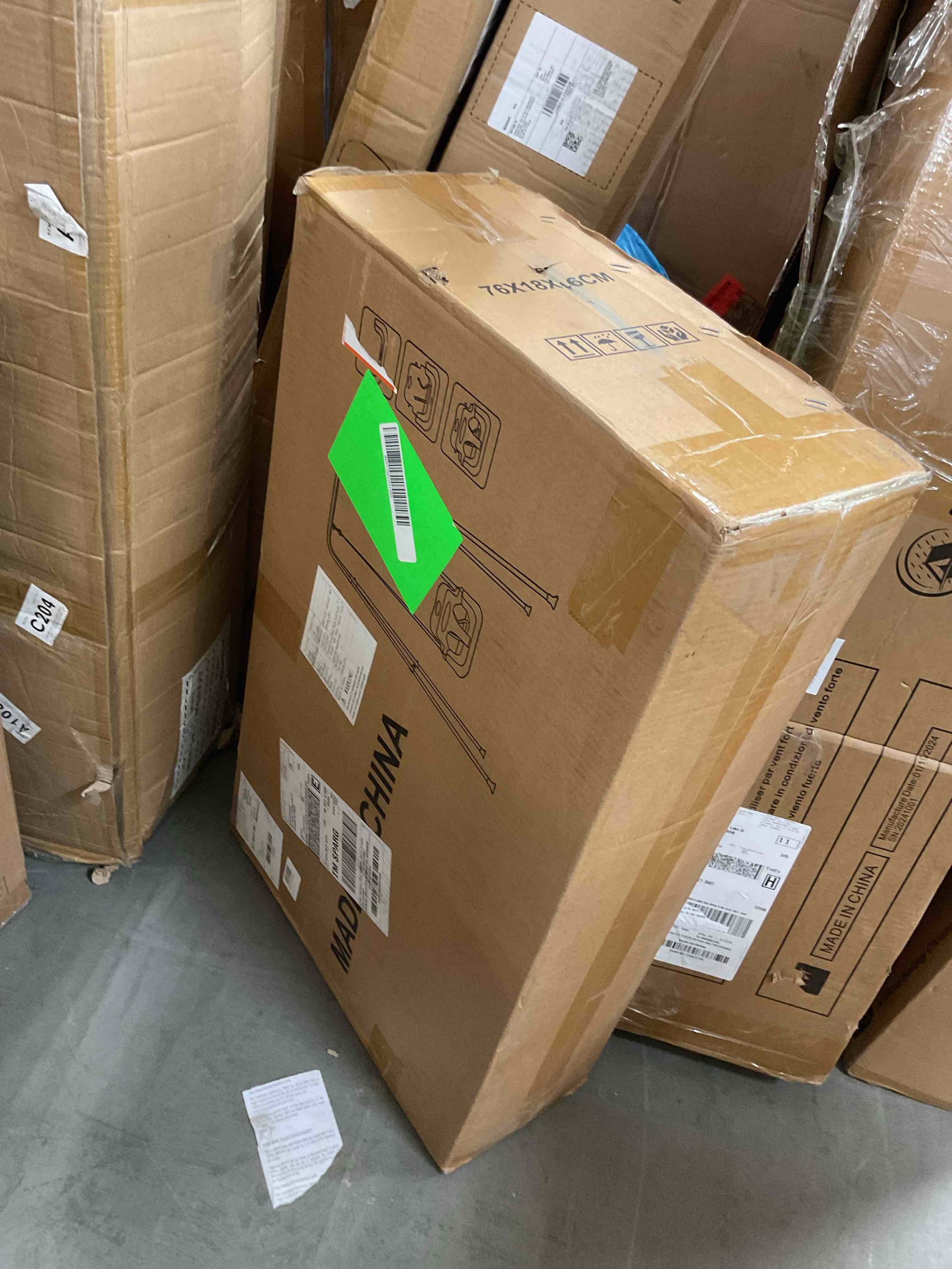 https://s3.amazonaws.com/lotting-images-prod/bidfta/YEL6868935_1738087299918.jpeg