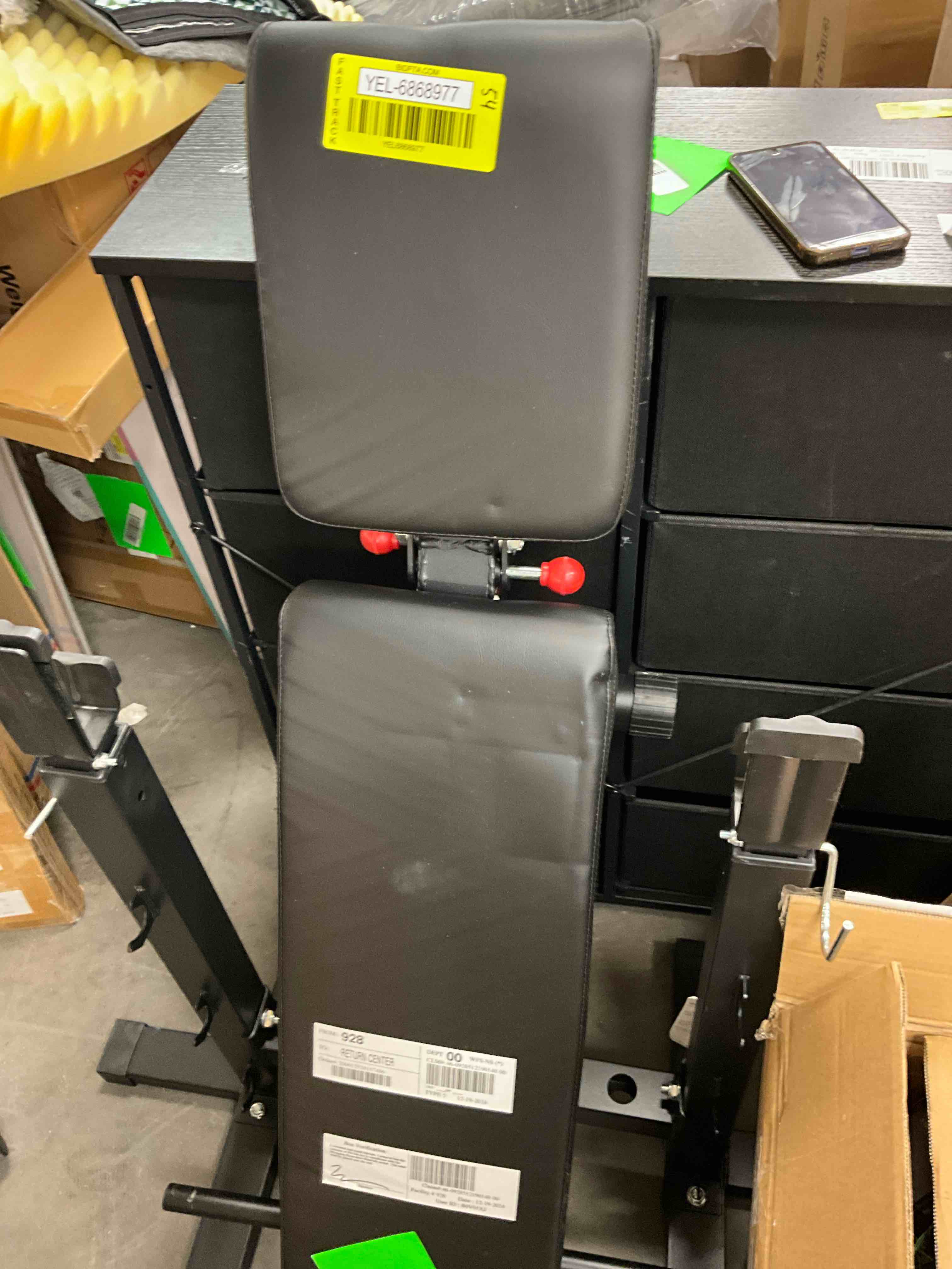 https://s3.amazonaws.com/lotting-images-prod/bidfta/YEL6868977_1738607420208.jpeg