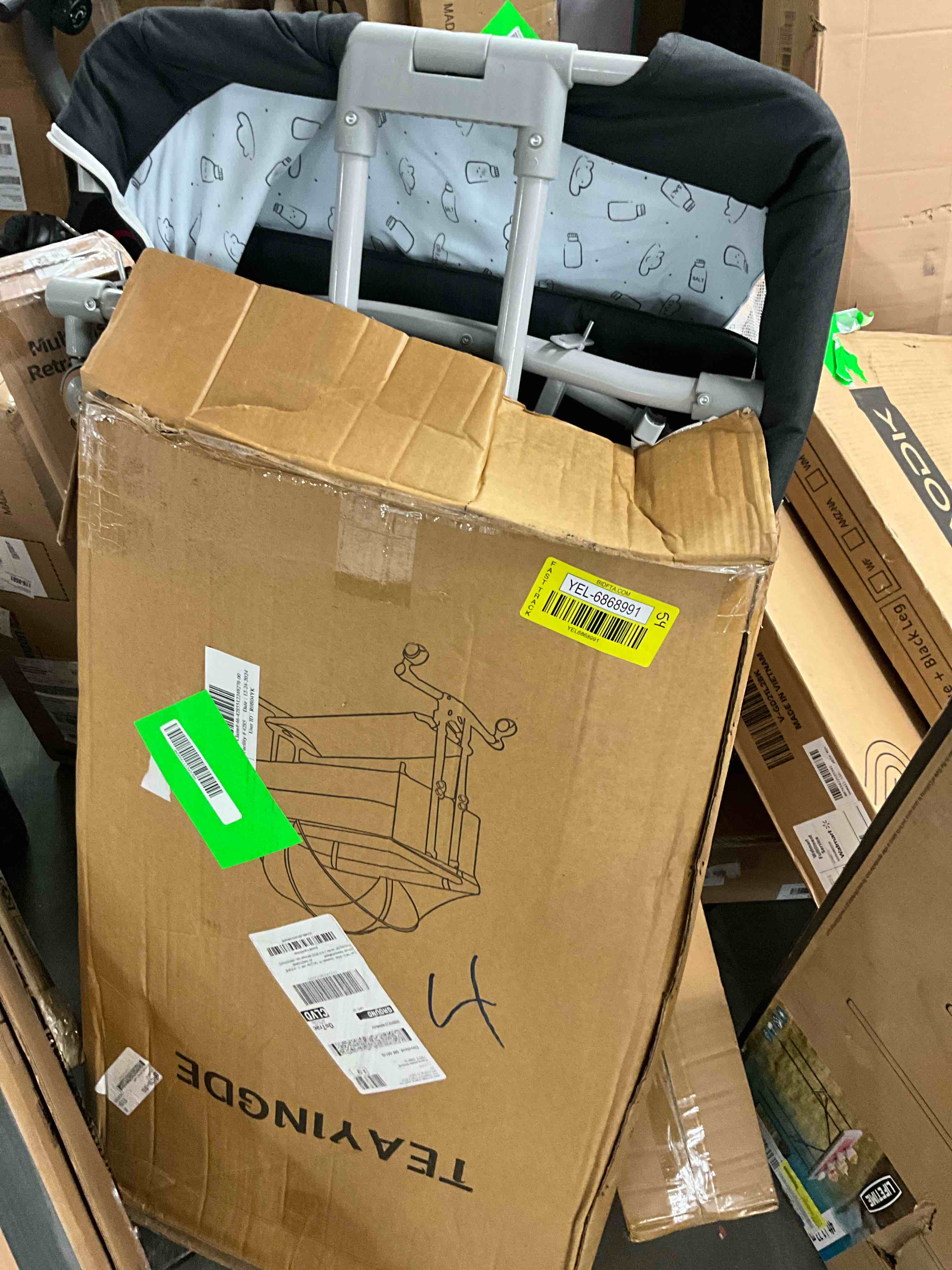 https://s3.amazonaws.com/lotting-images-prod/bidfta/YEL6868991_1738605873062.jpeg