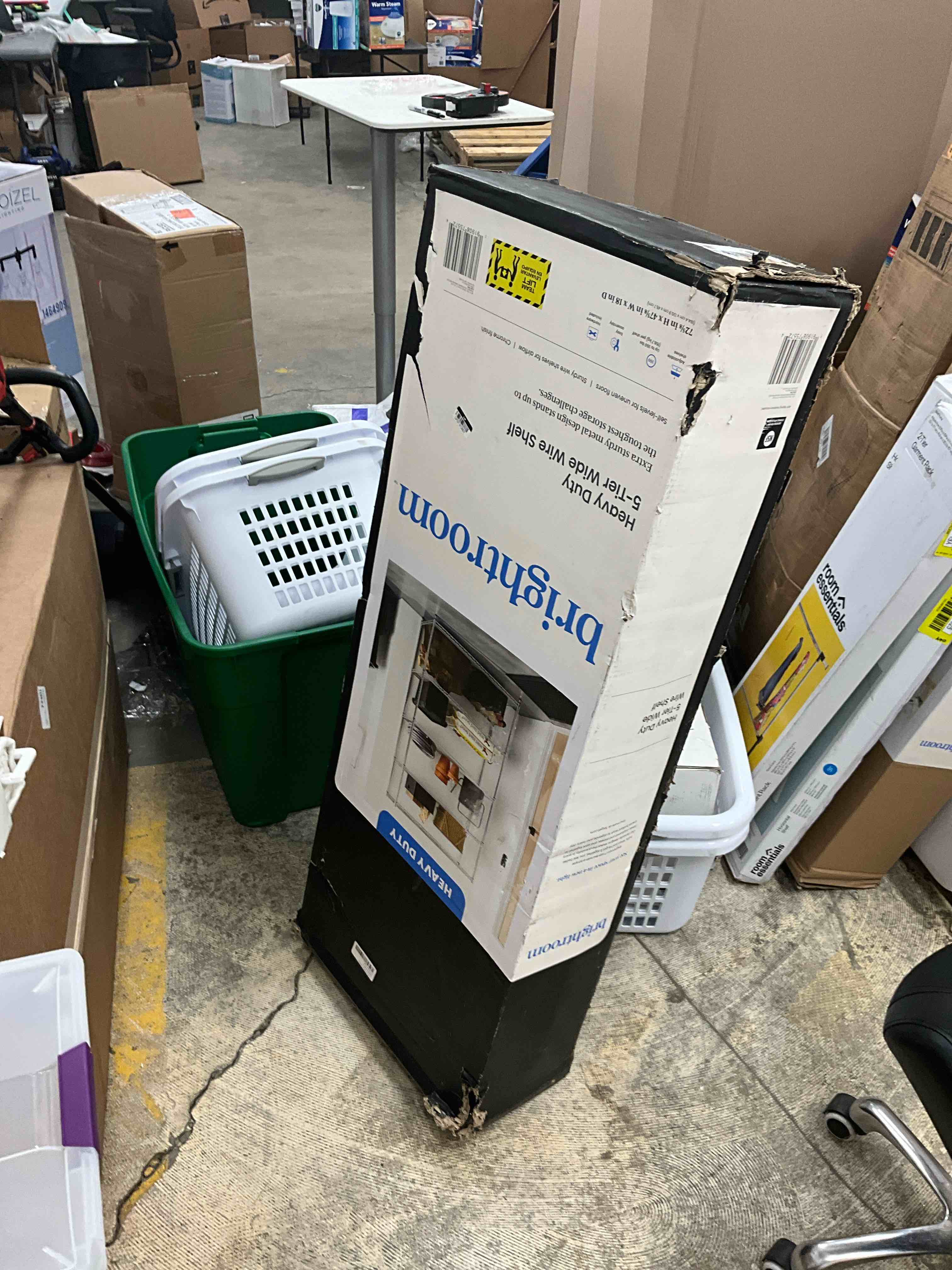 https://s3.amazonaws.com/lotting-images-prod/bidfta/YEL6869030_1738701682829.jpeg