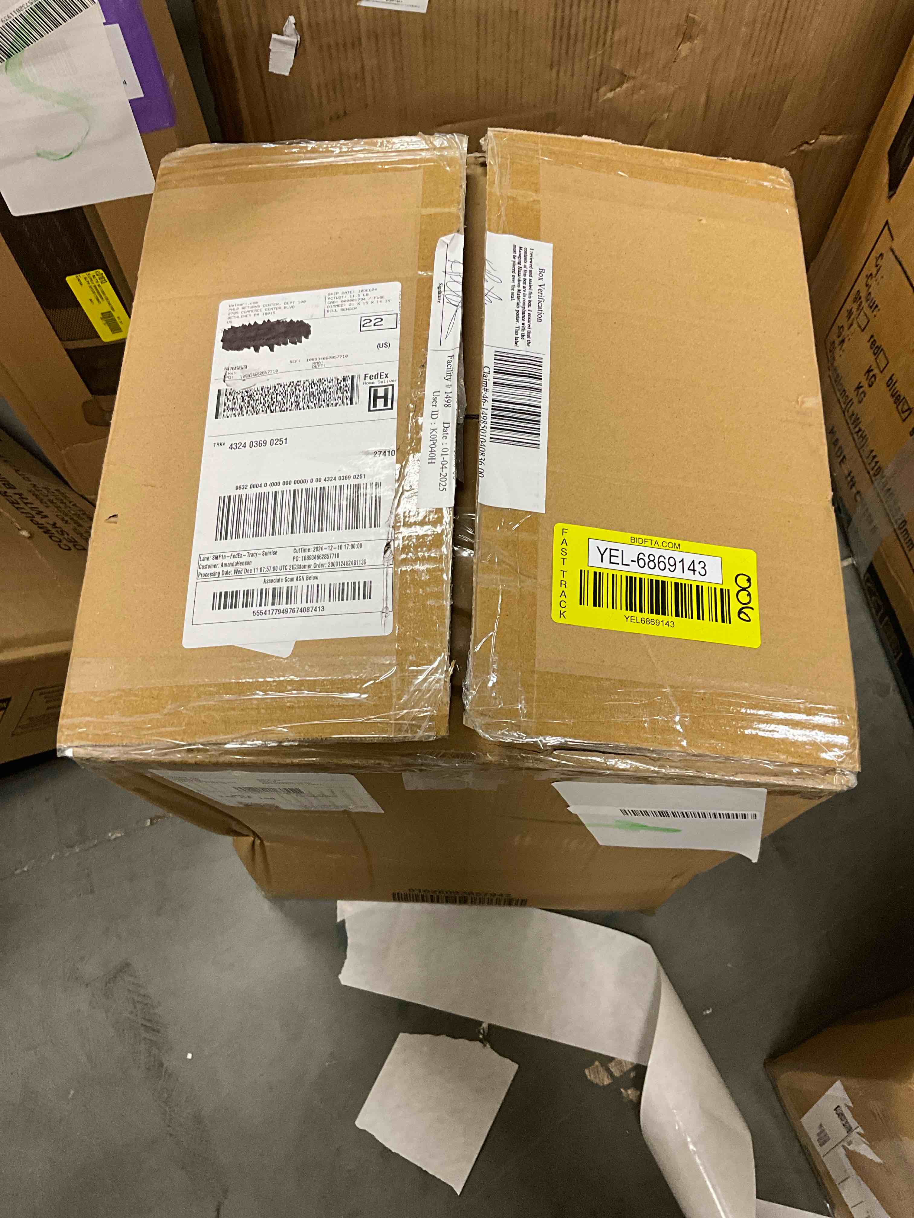 https://s3.amazonaws.com/lotting-images-prod/bidfta/YEL6869143_1739638533438.jpeg