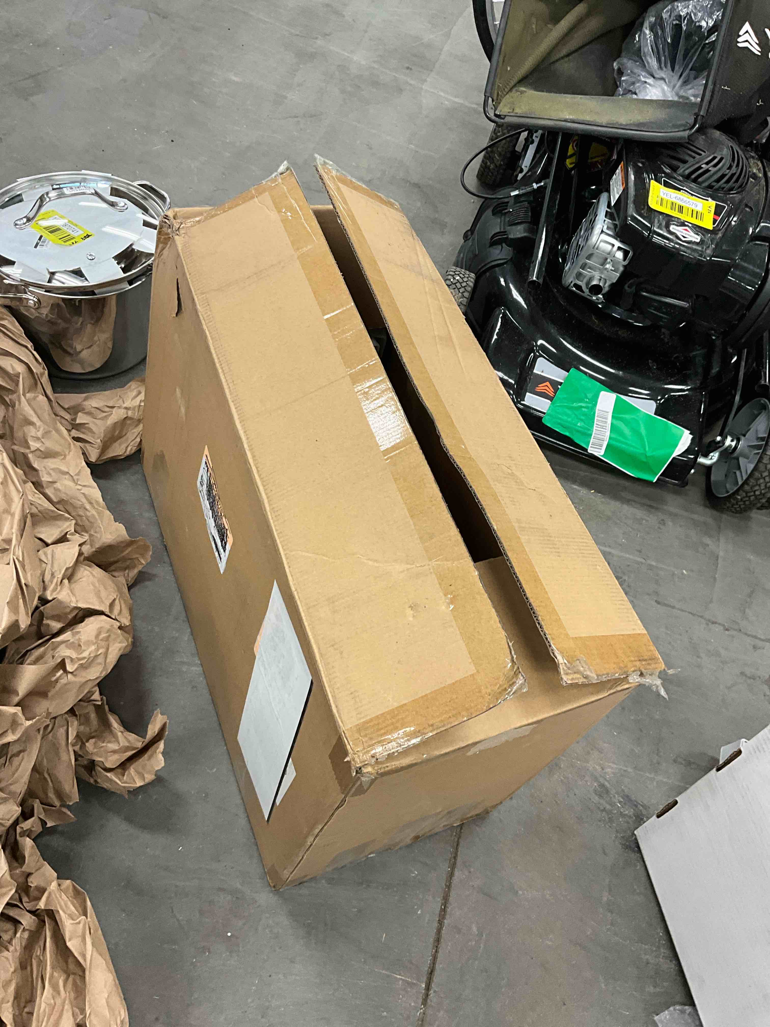 https://s3.amazonaws.com/lotting-images-prod/bidfta/YEL6870742_1729700490091.jpeg