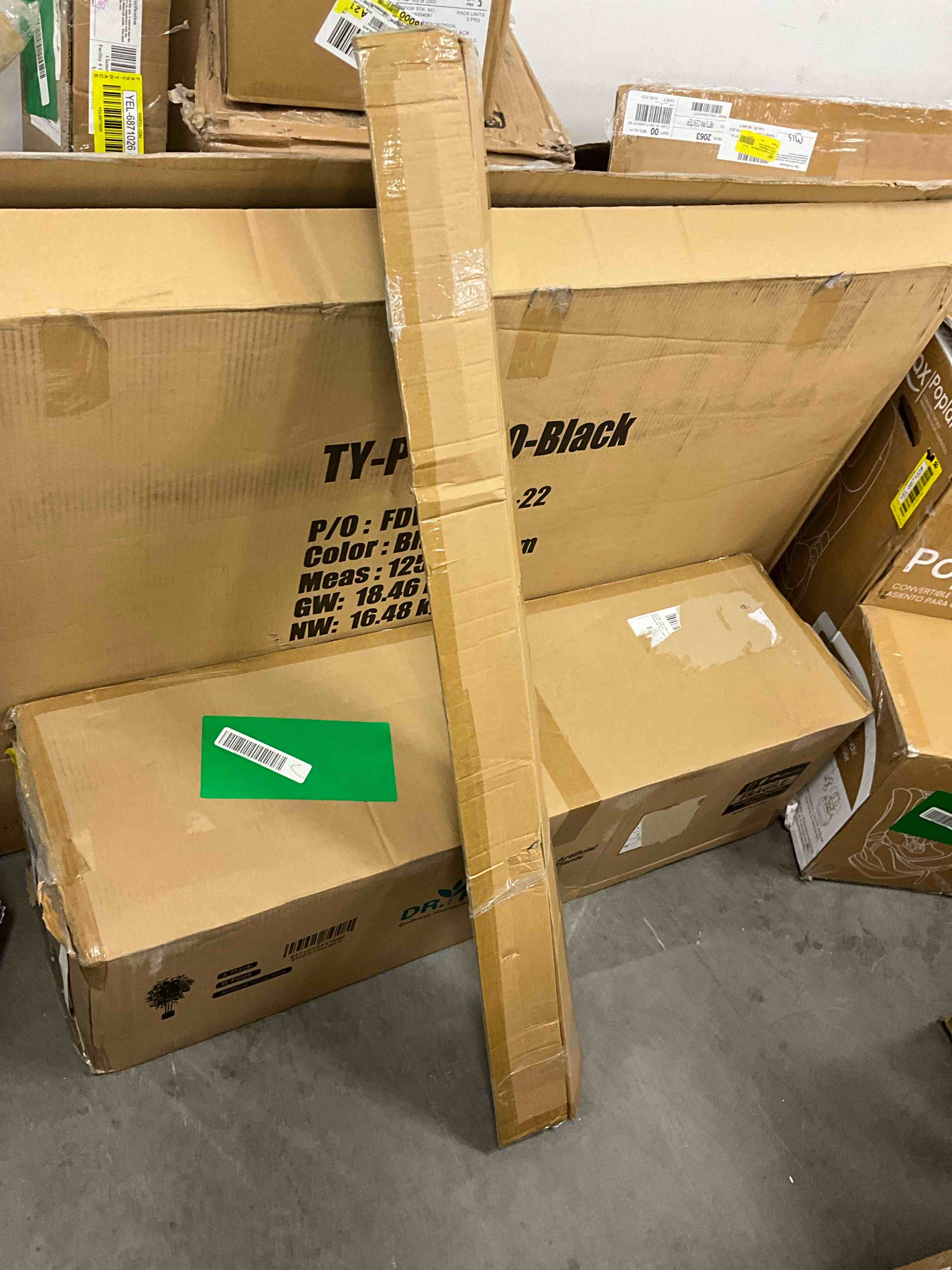 https://s3.amazonaws.com/lotting-images-prod/bidfta/YEL6871030_1730733116844.jpeg