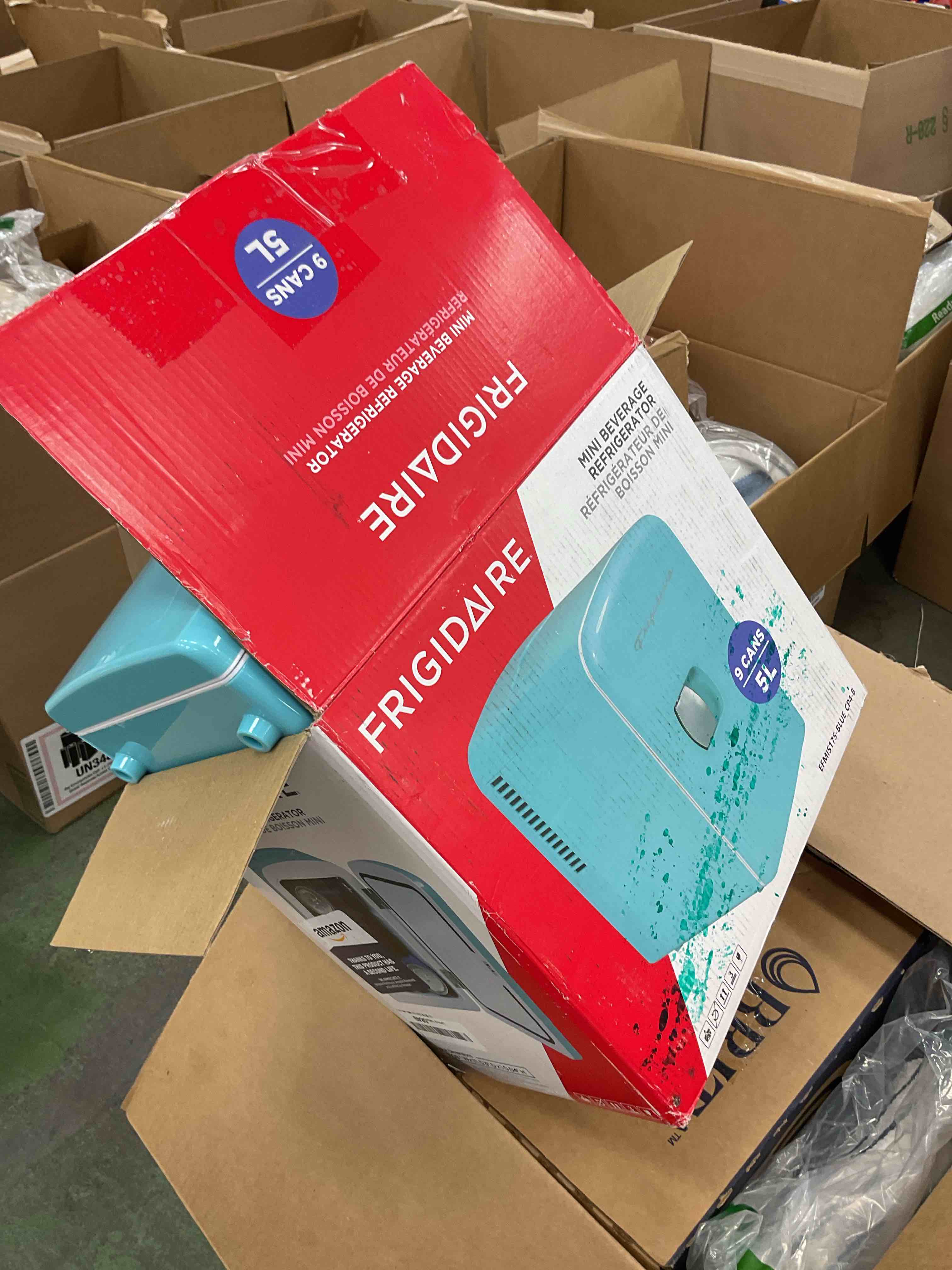 https://s3.amazonaws.com/lotting-images-prod/bidfta/YEL6871513_1727450760254.jpeg